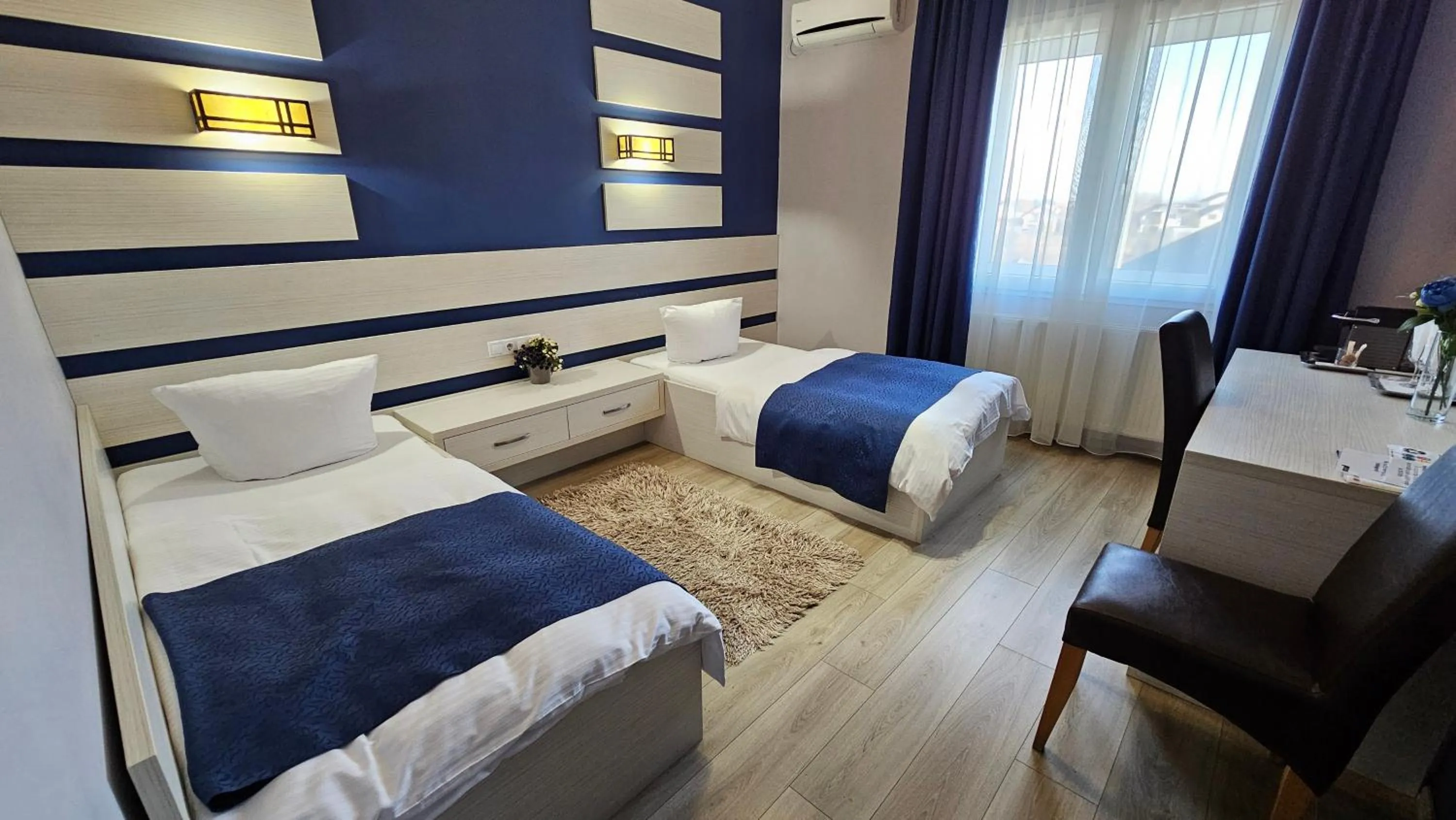 Bedroom, Bed in Hotel Poarta Transilvaniei