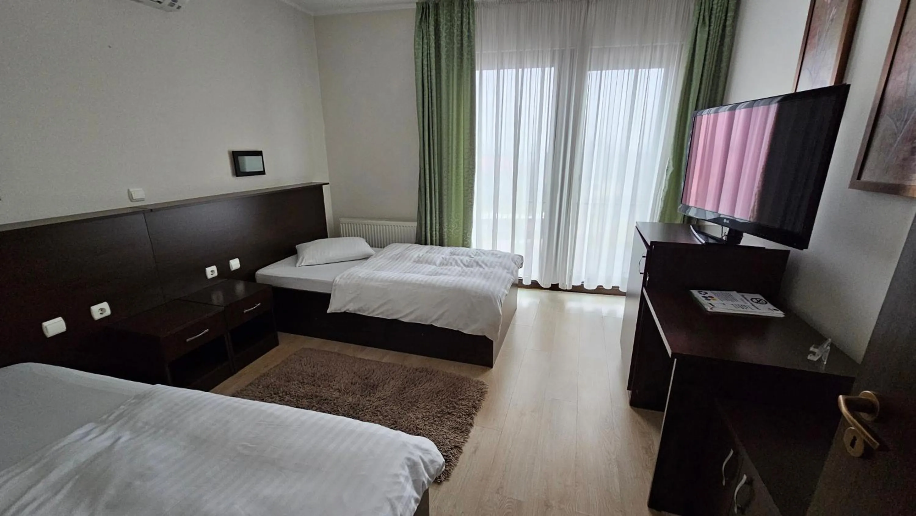 Photo of the whole room, Bed in Hotel Poarta Transilvaniei