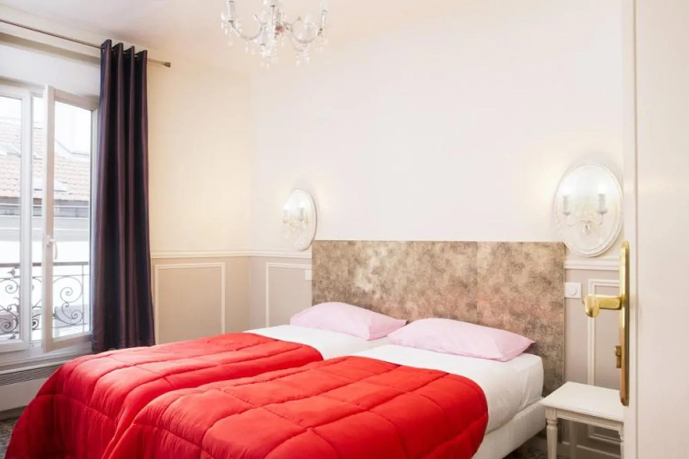 Bedroom, Bed in Bastille Hostel