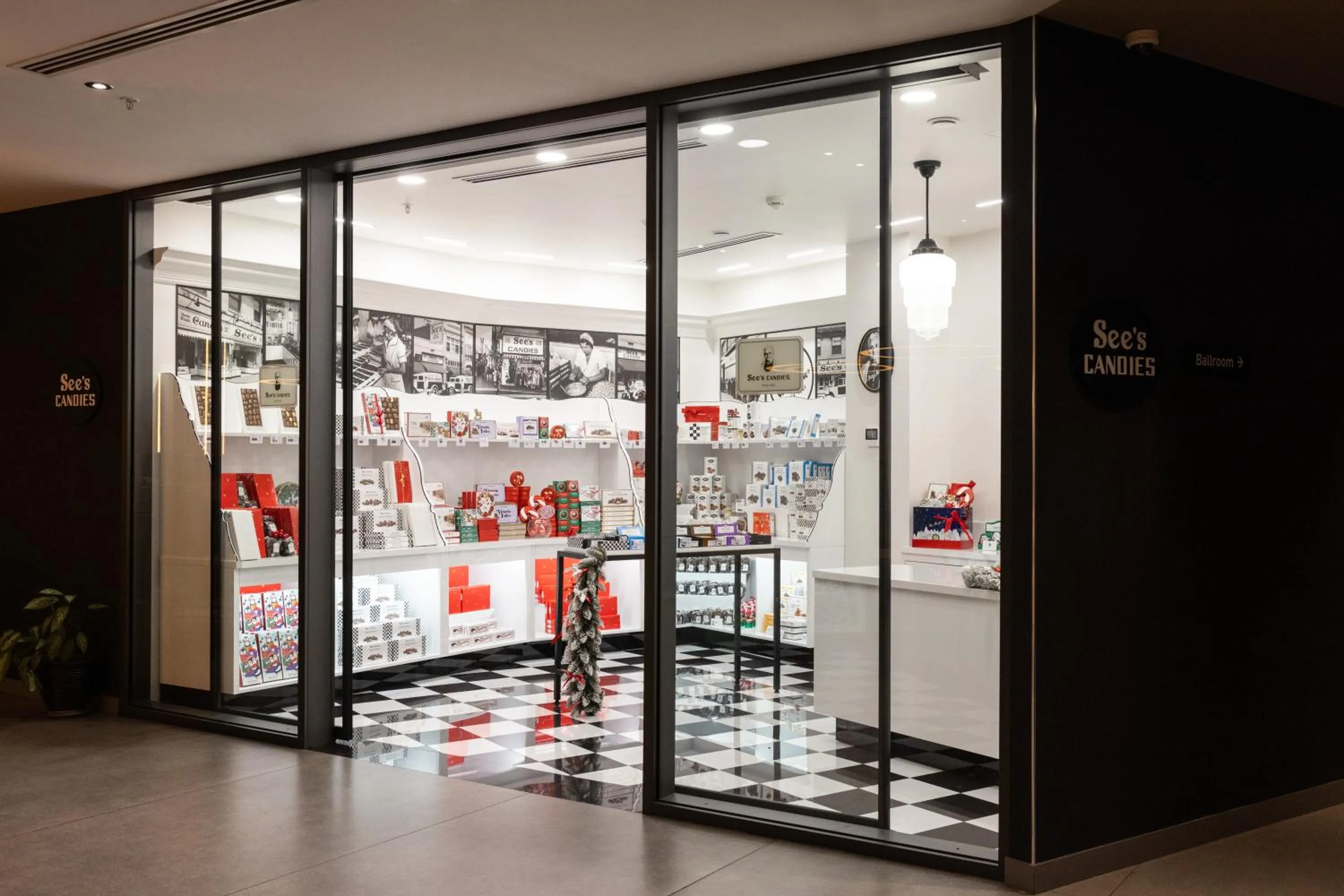 Lobby or reception in Best Western Plus Congress Hotel Yerevan