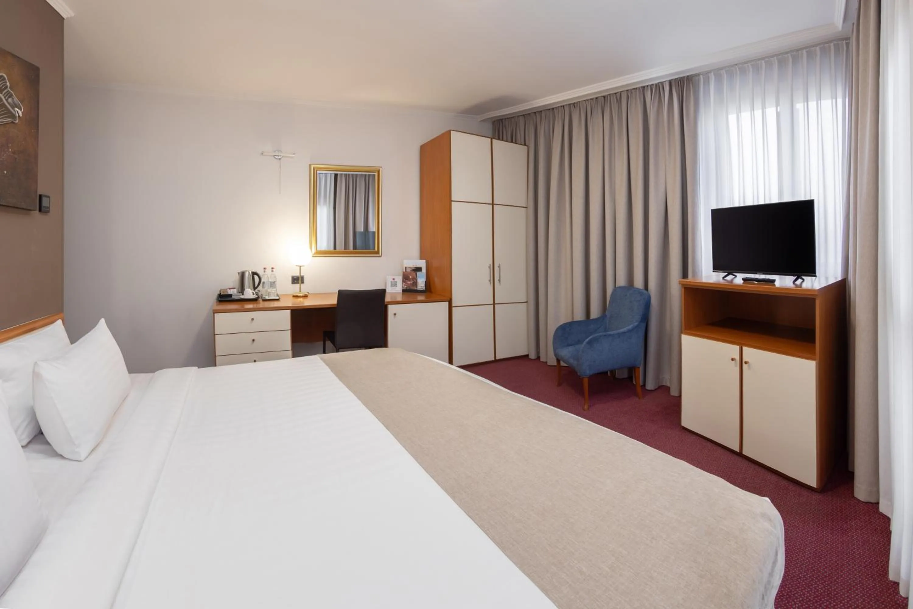 Bedroom, Bed in Best Western Plus Congress Hotel Yerevan