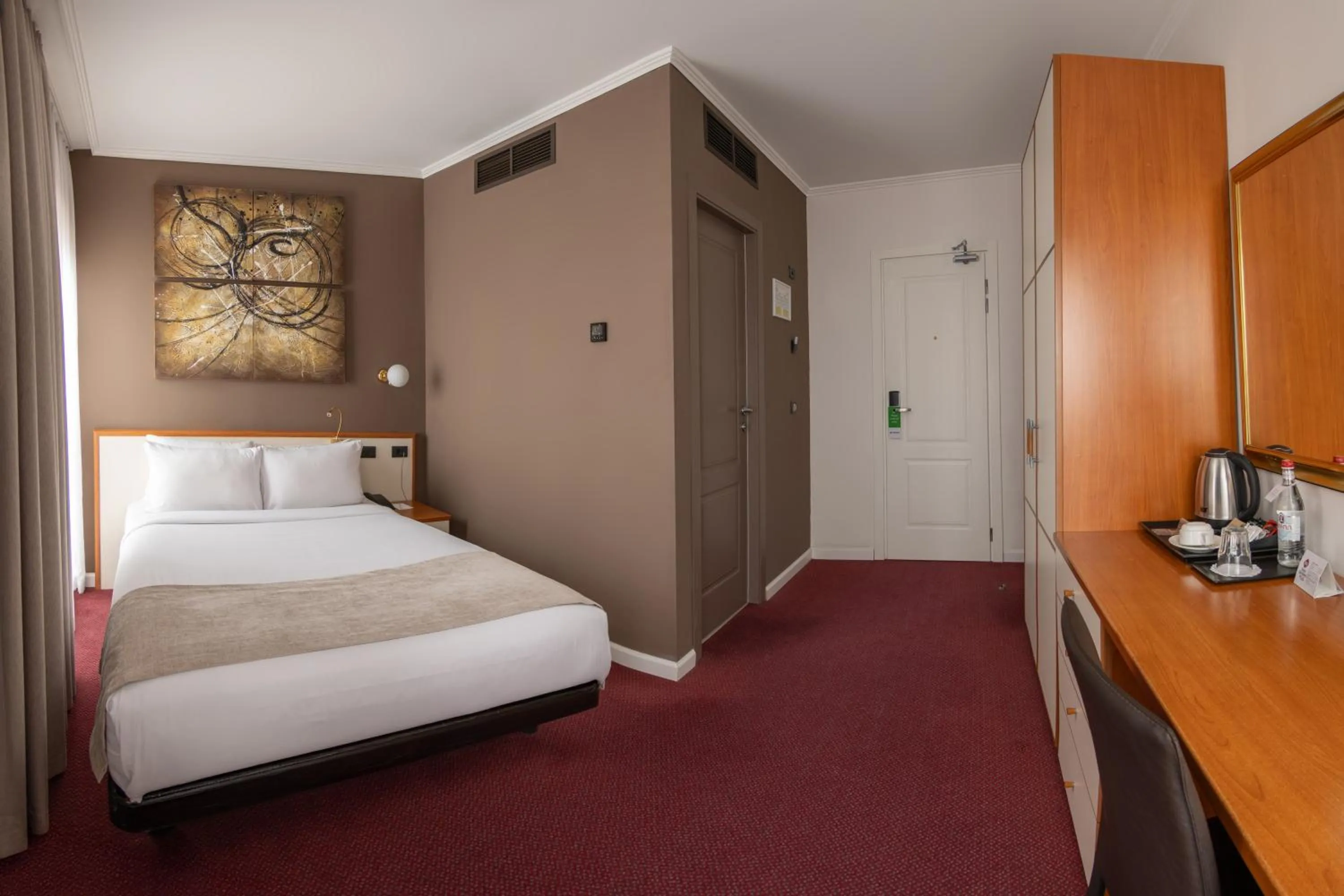 Bedroom, Bed in Best Western Plus Congress Hotel Yerevan