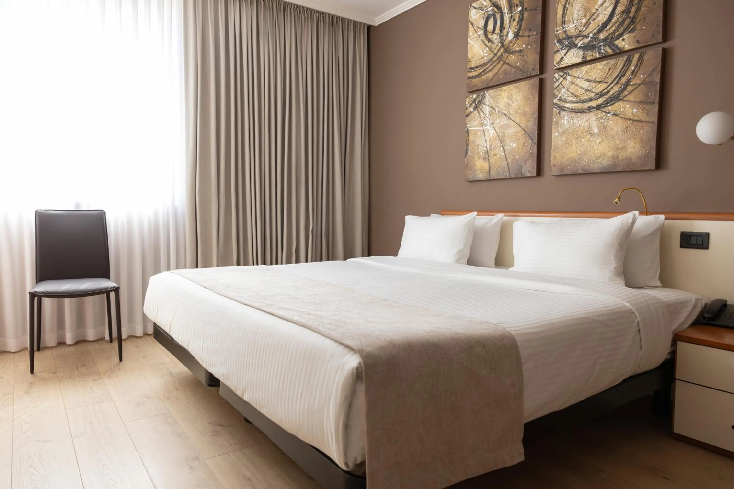 Bed in Best Western Plus Congress Hotel Yerevan