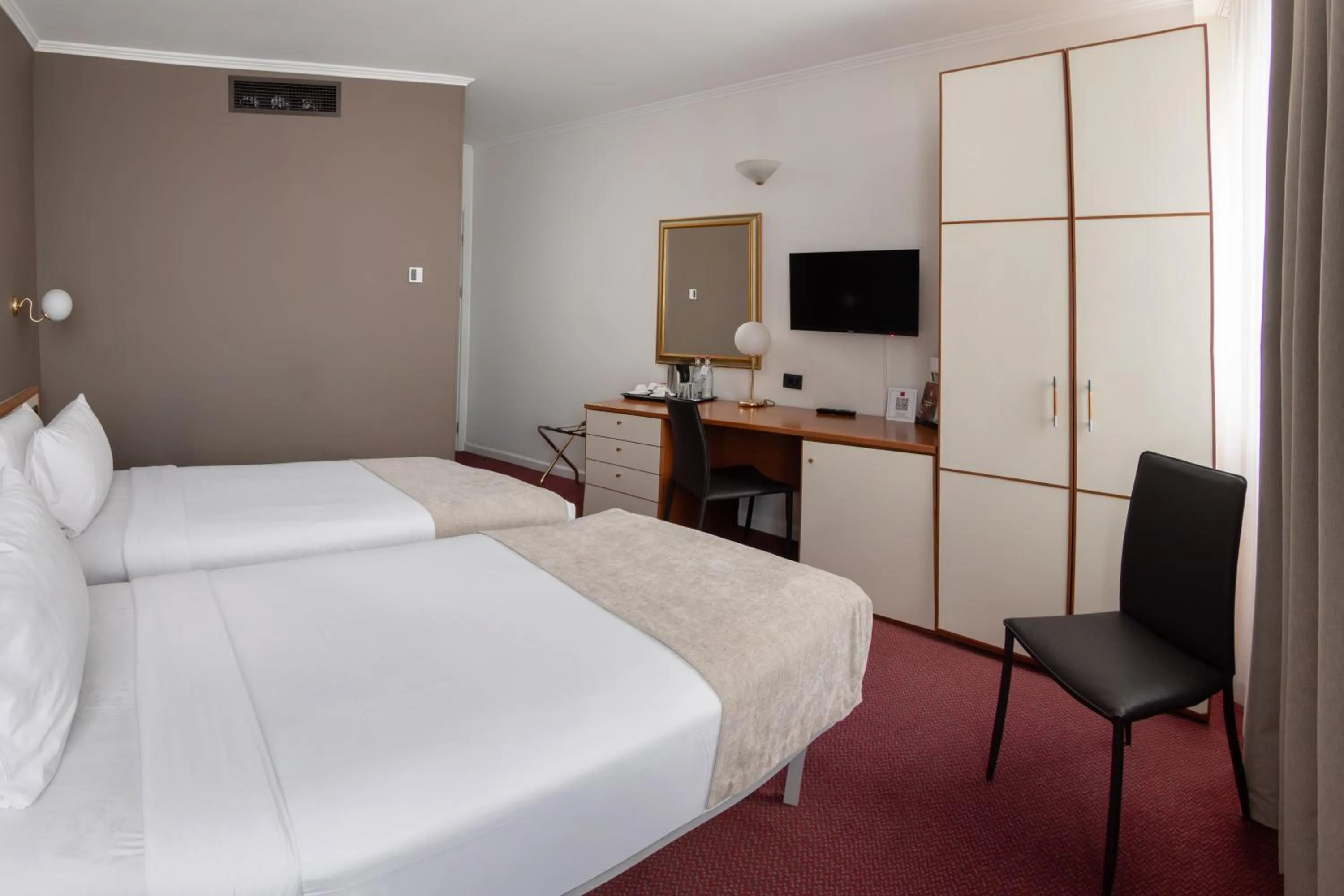 Bedroom, Bed in Best Western Plus Congress Hotel Yerevan