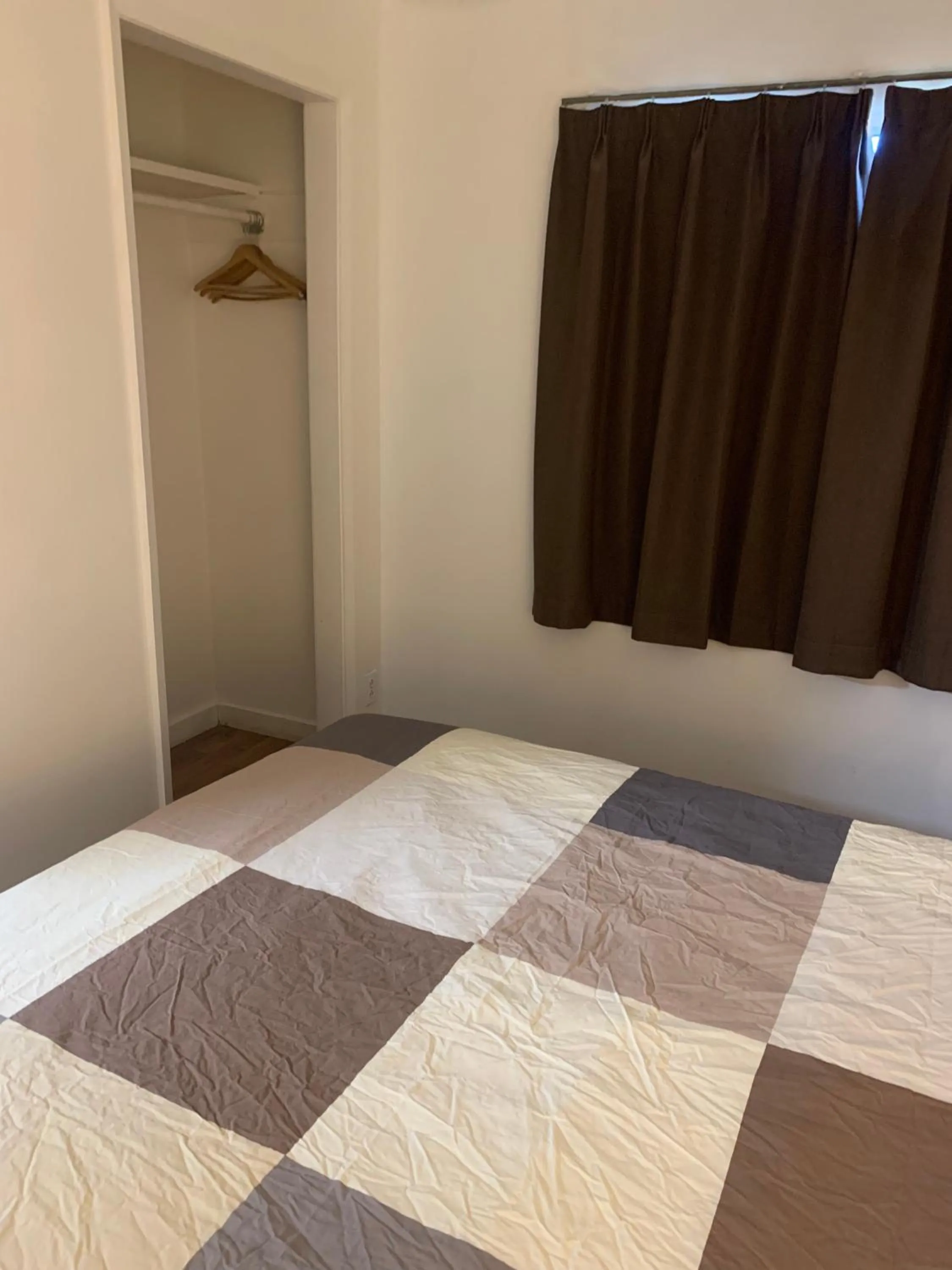 Bed in Swiss Sunset Inn