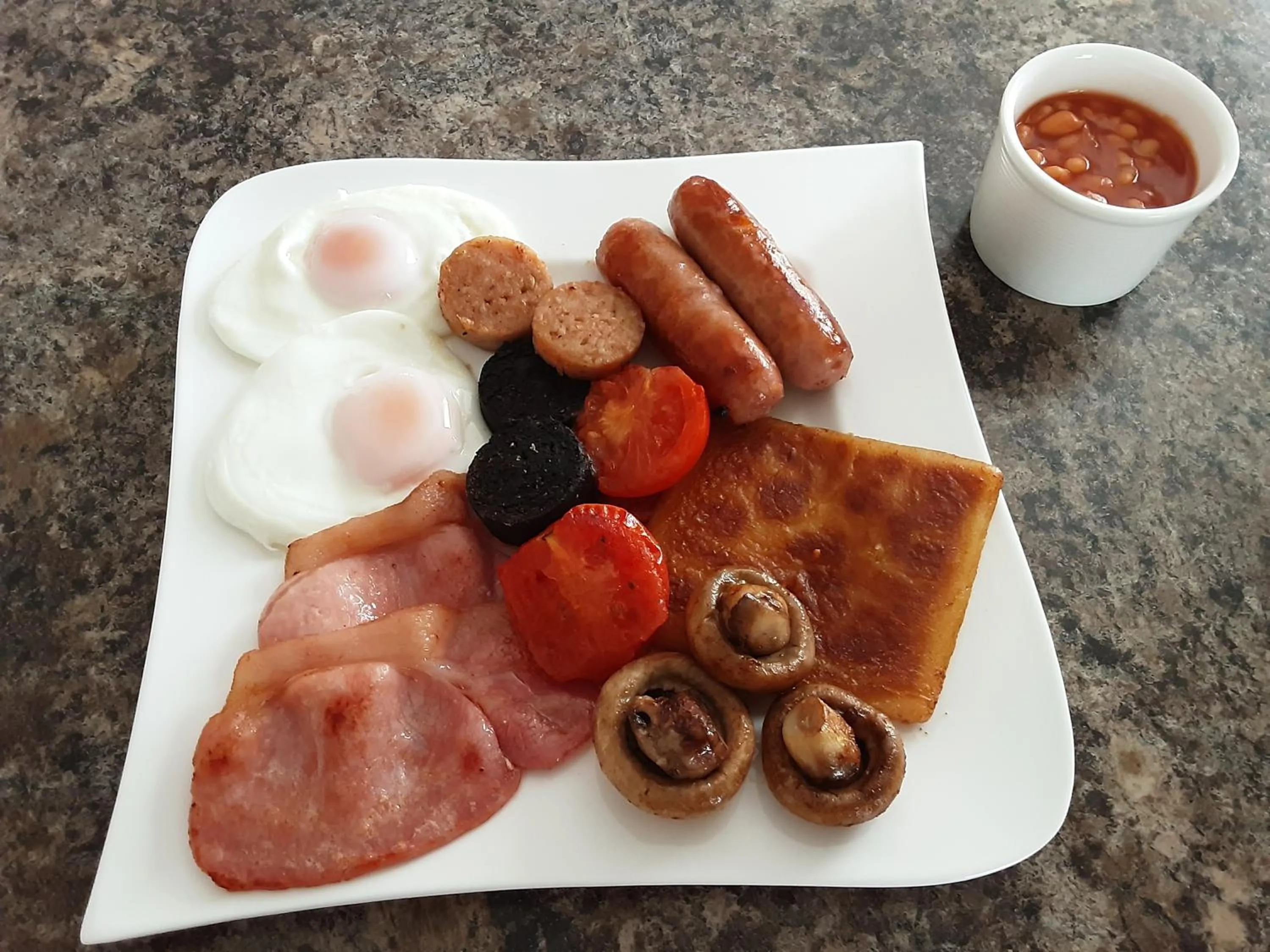 Food and drinks in Hawthorn Lodge