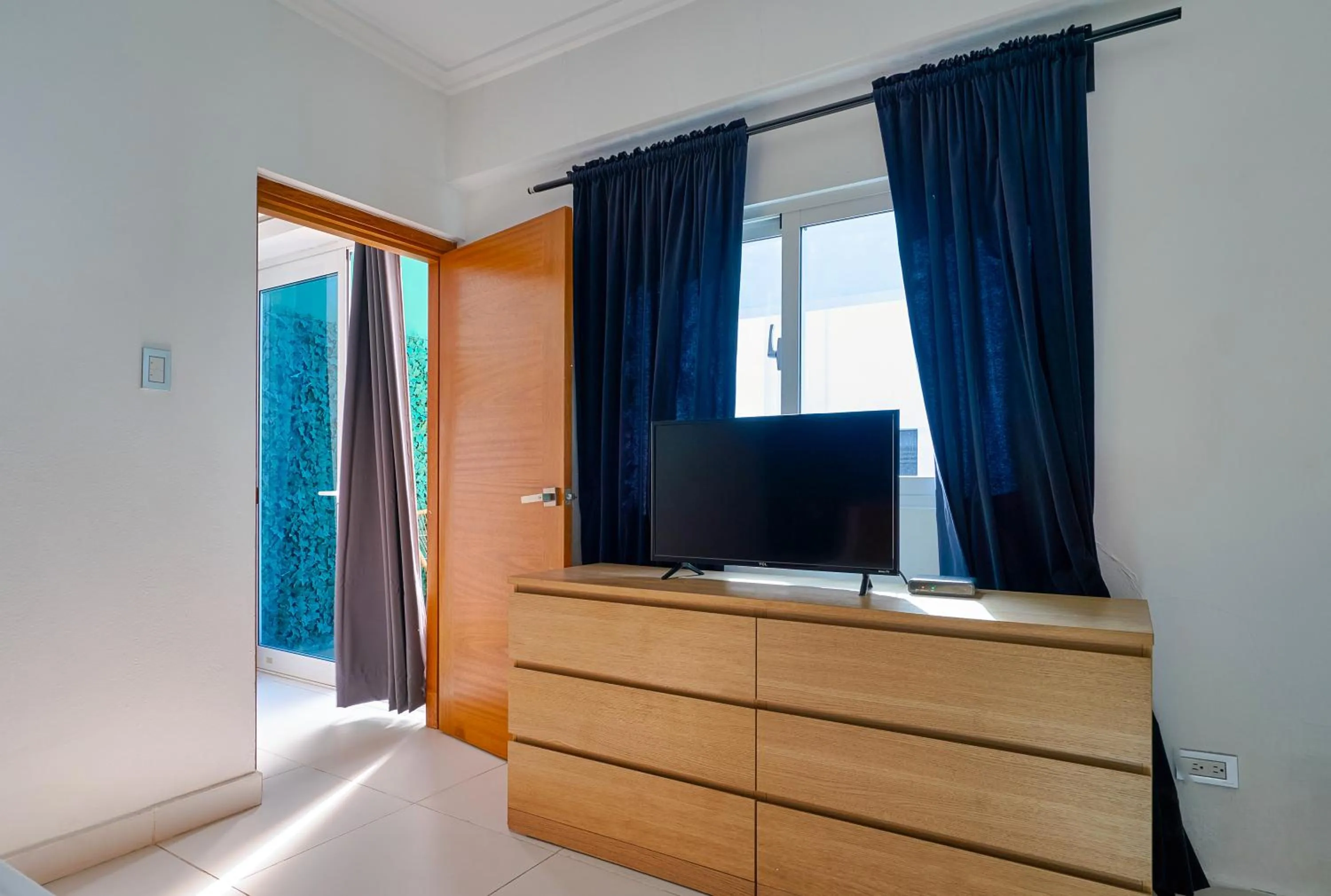 TV and multimedia in Central Park Tower