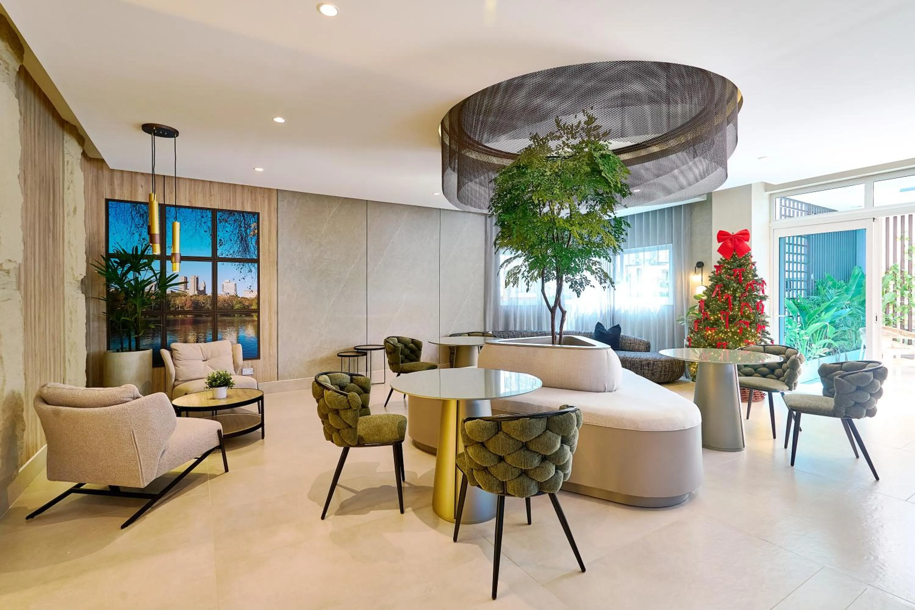 Communal lounge/ TV room in Central Park Tower