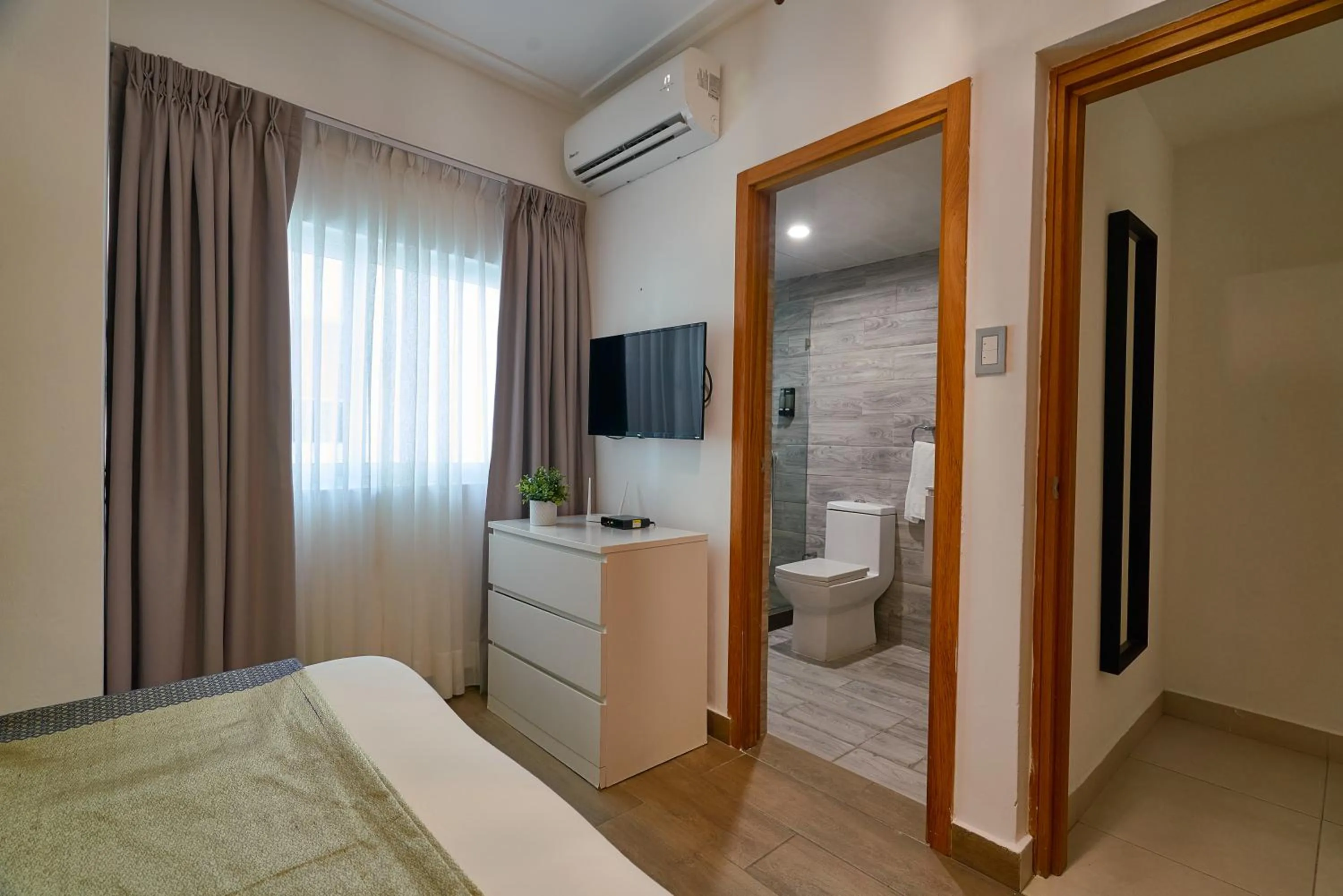 Photo of the whole room, Bed in Central Park Tower