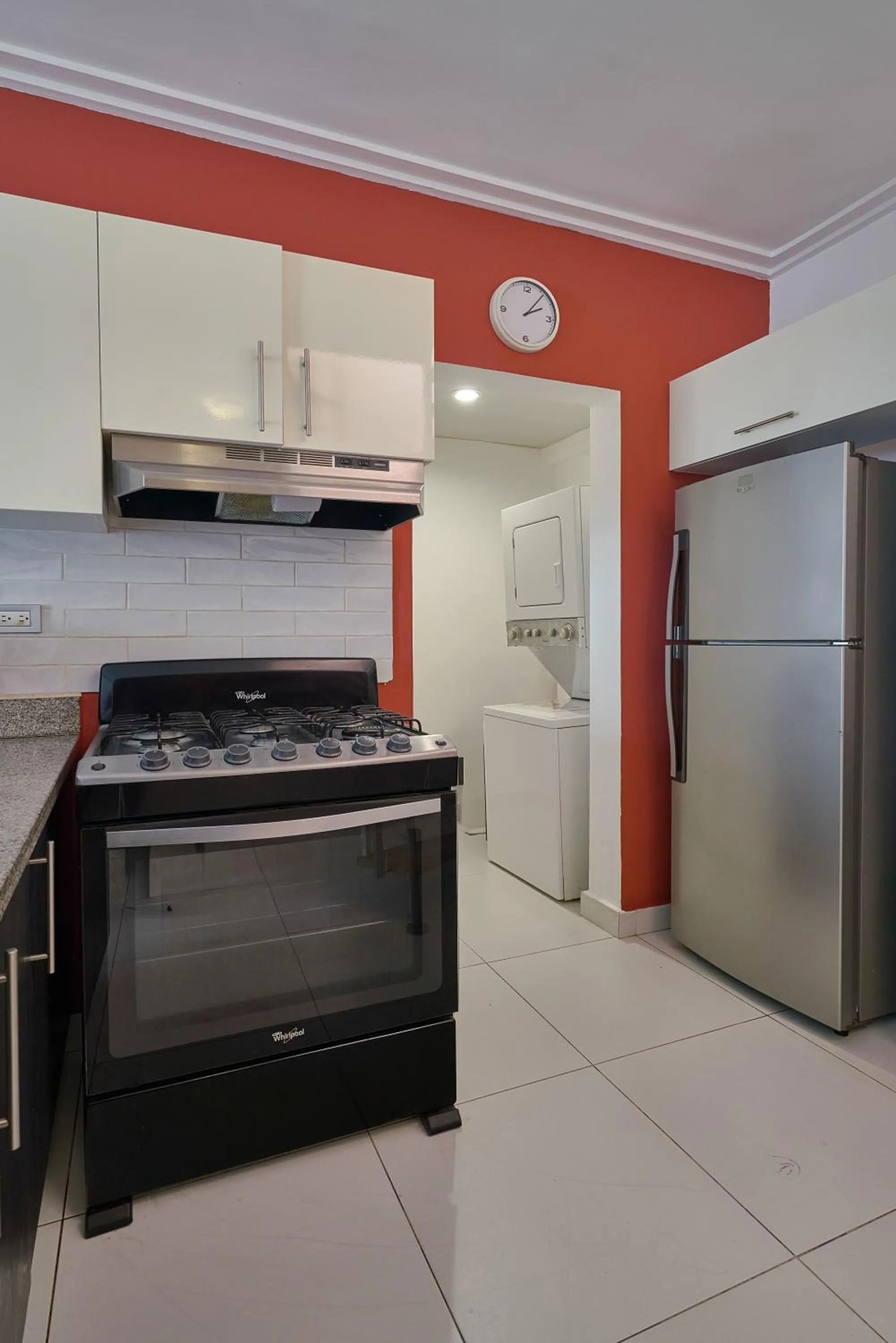 Kitchen or kitchenette in Central Park Tower