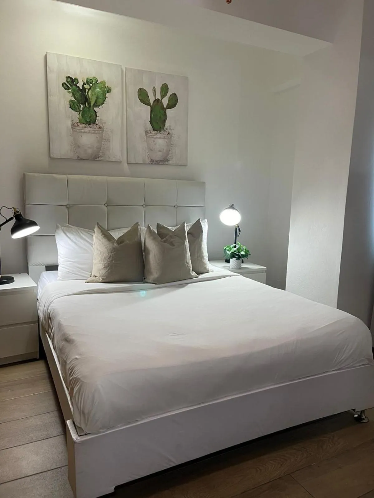 Bedroom, Bed in Central Park Tower