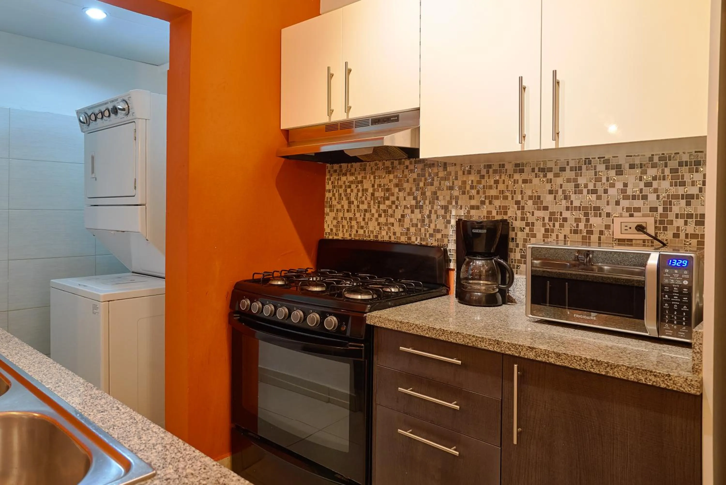 Kitchen or kitchenette in Central Park Tower