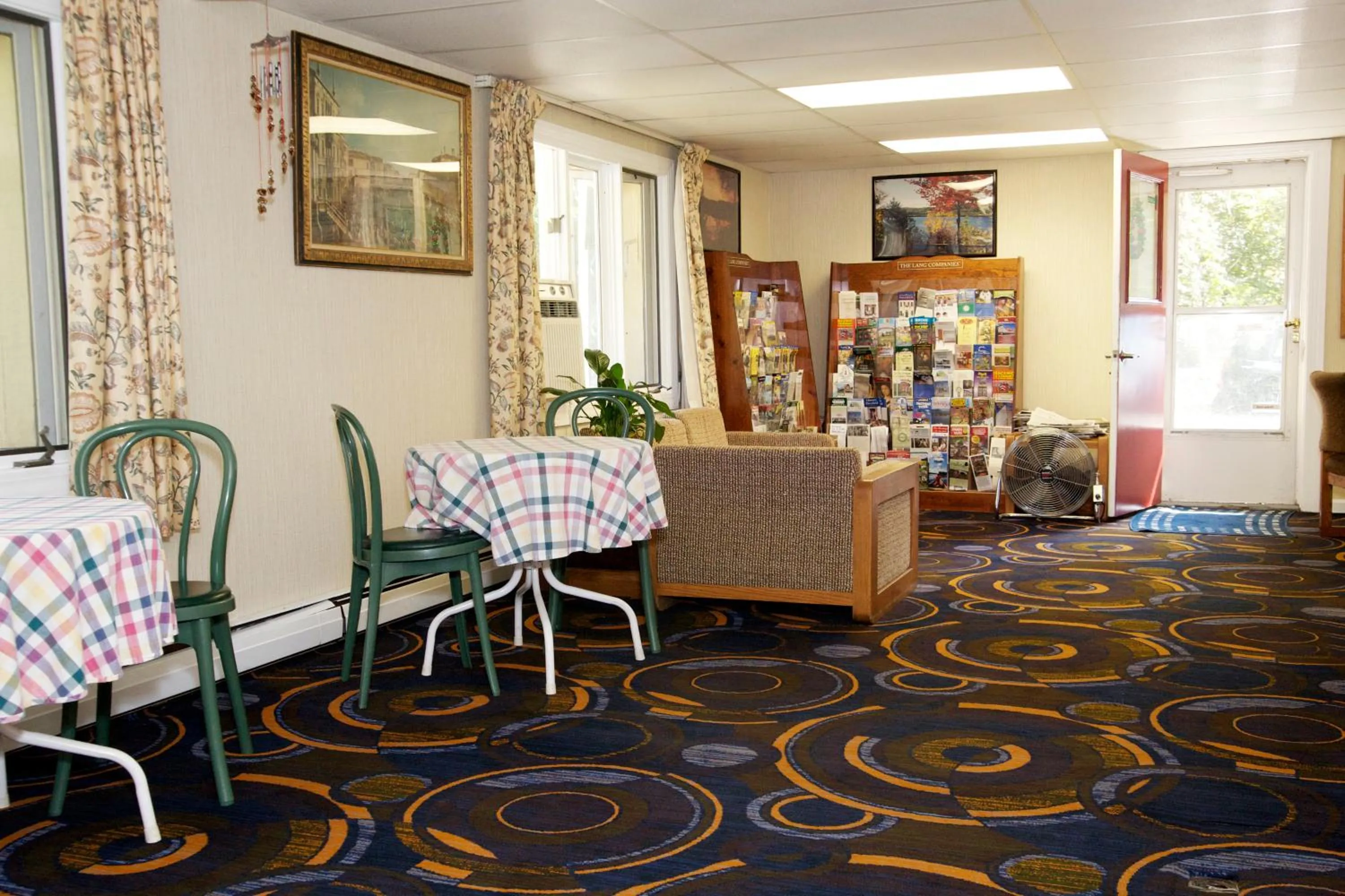 Restaurant/places to eat in Sunset Motor Inn