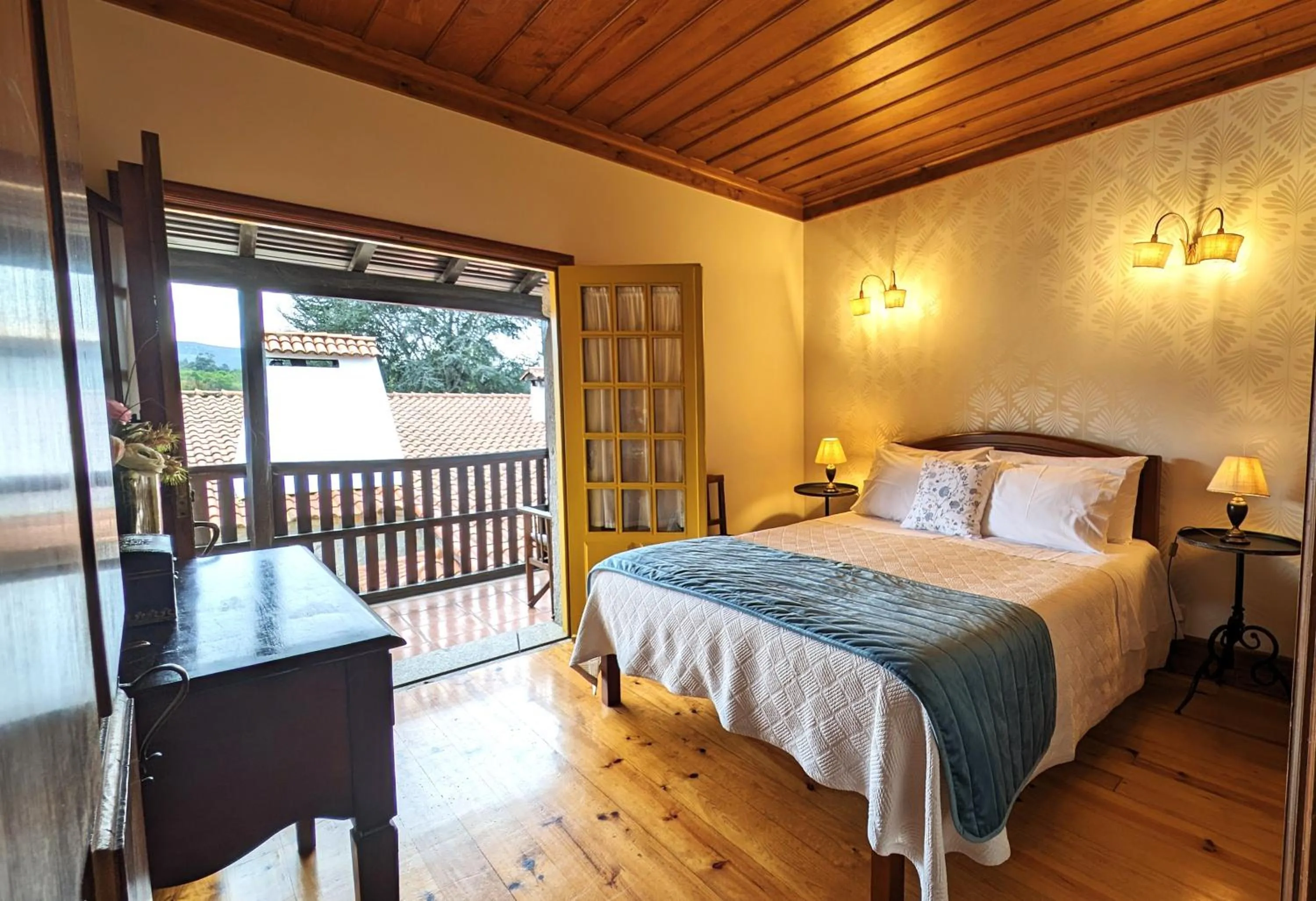 Apartment with Pool View  in Quinta do Burgo - Nature Hotel