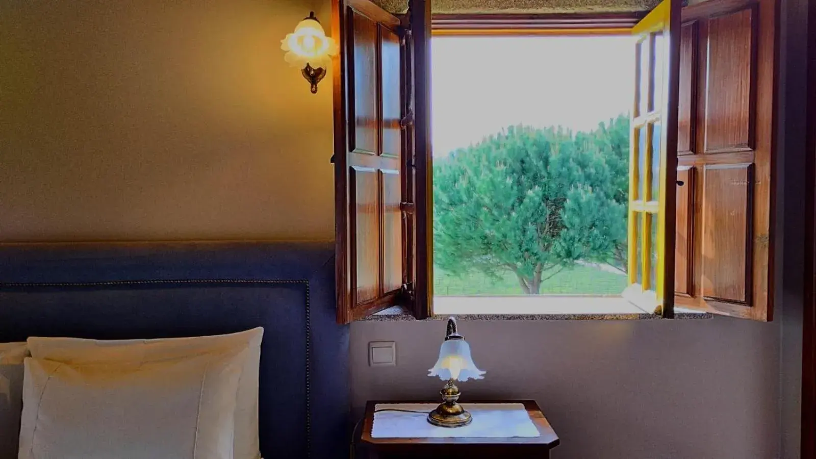 Classic Double Room in Quinta do Burgo - Nature Hotel Classic Double Room in Quinta do Burgo - Nature Hotel