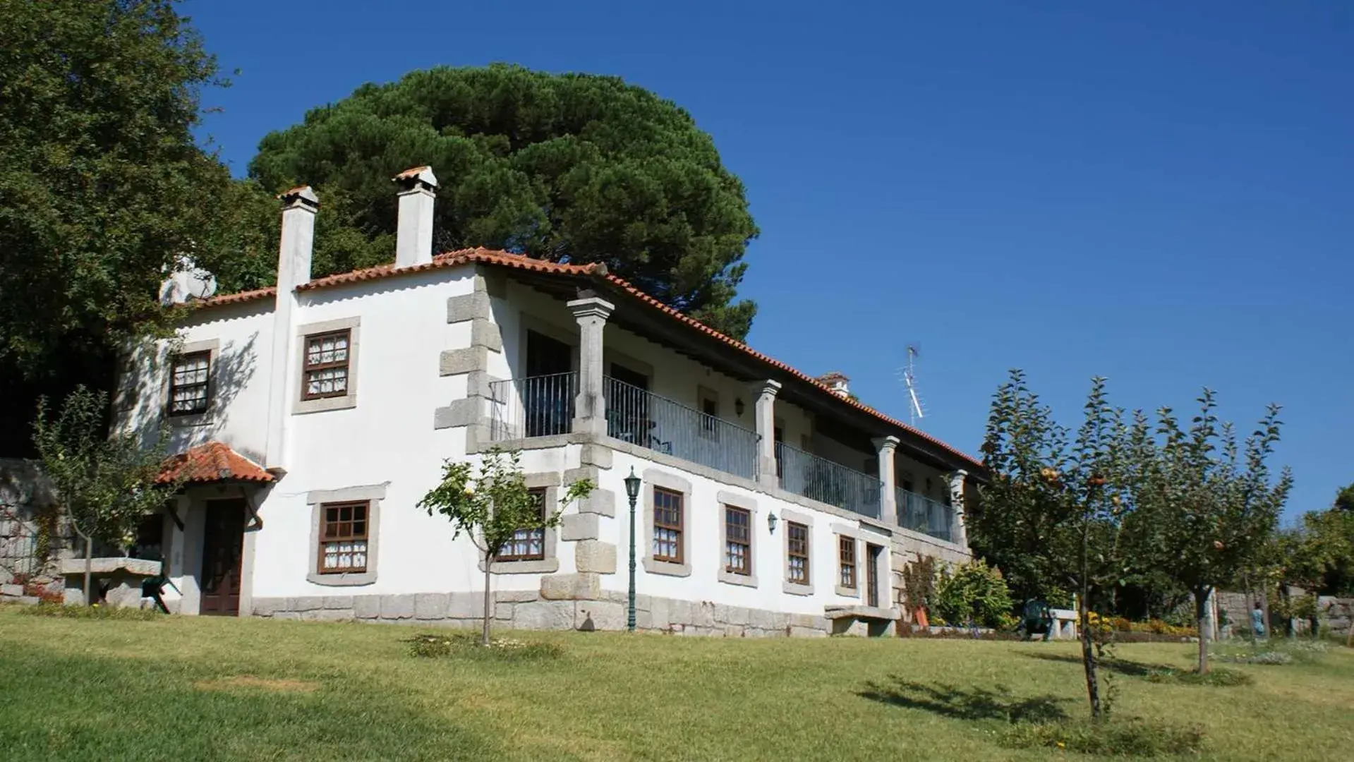 Property building in Quinta do Paco d'Anha Property building in Quinta do Paco d'Anha