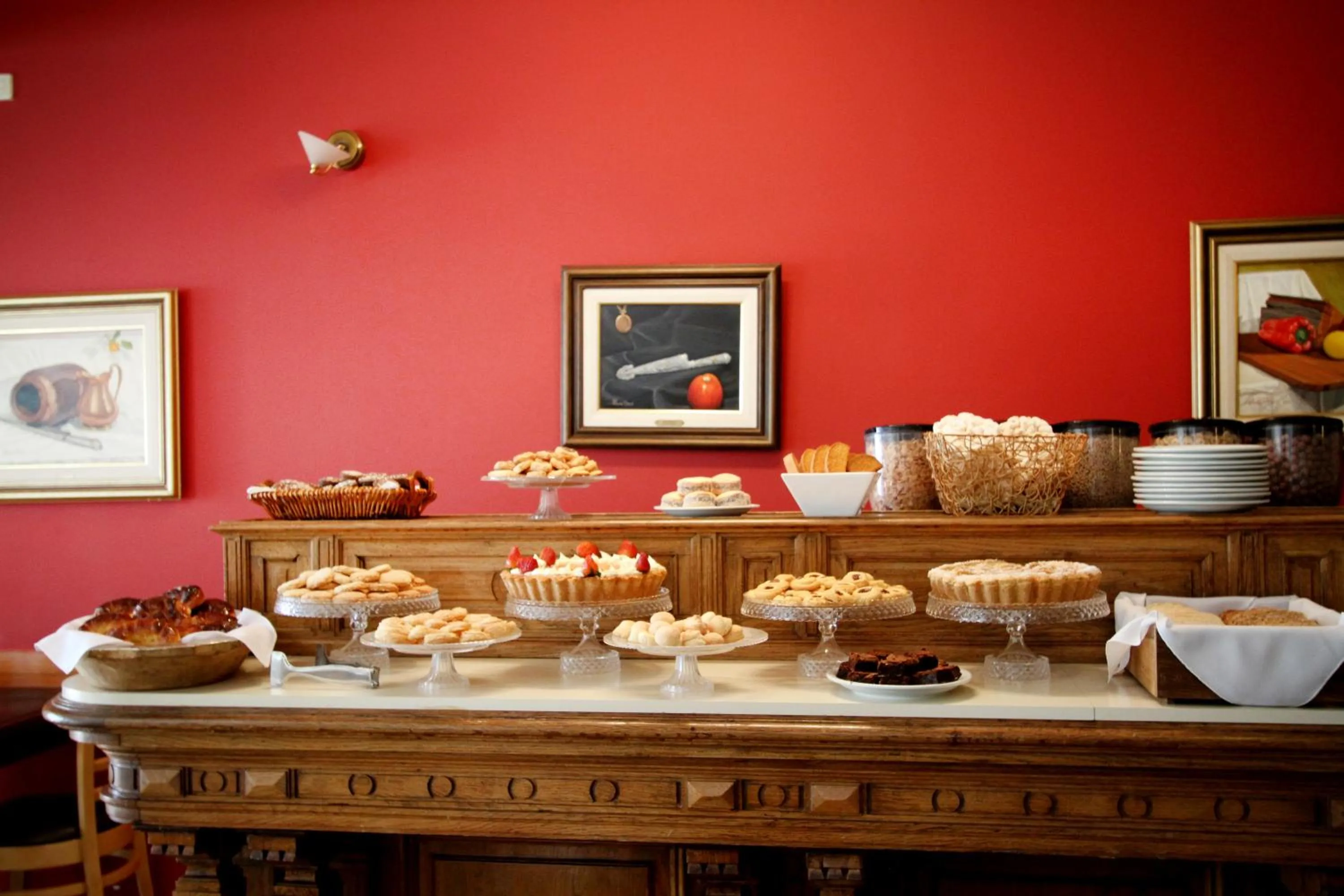 Buffet breakfast in La Campiña Club Hotel & Spa