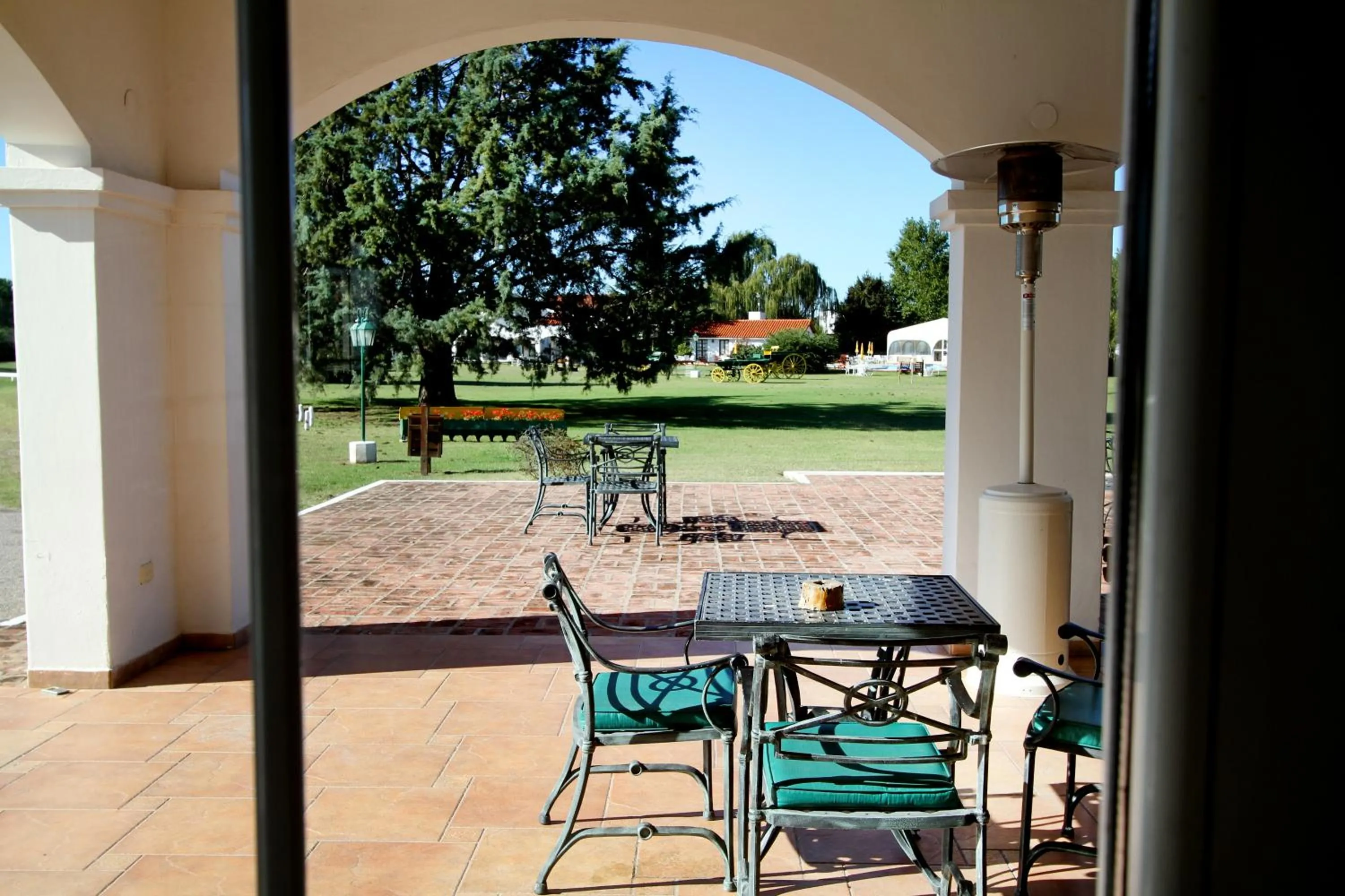 Restaurant/places to eat in La Campiña Club Hotel & Spa