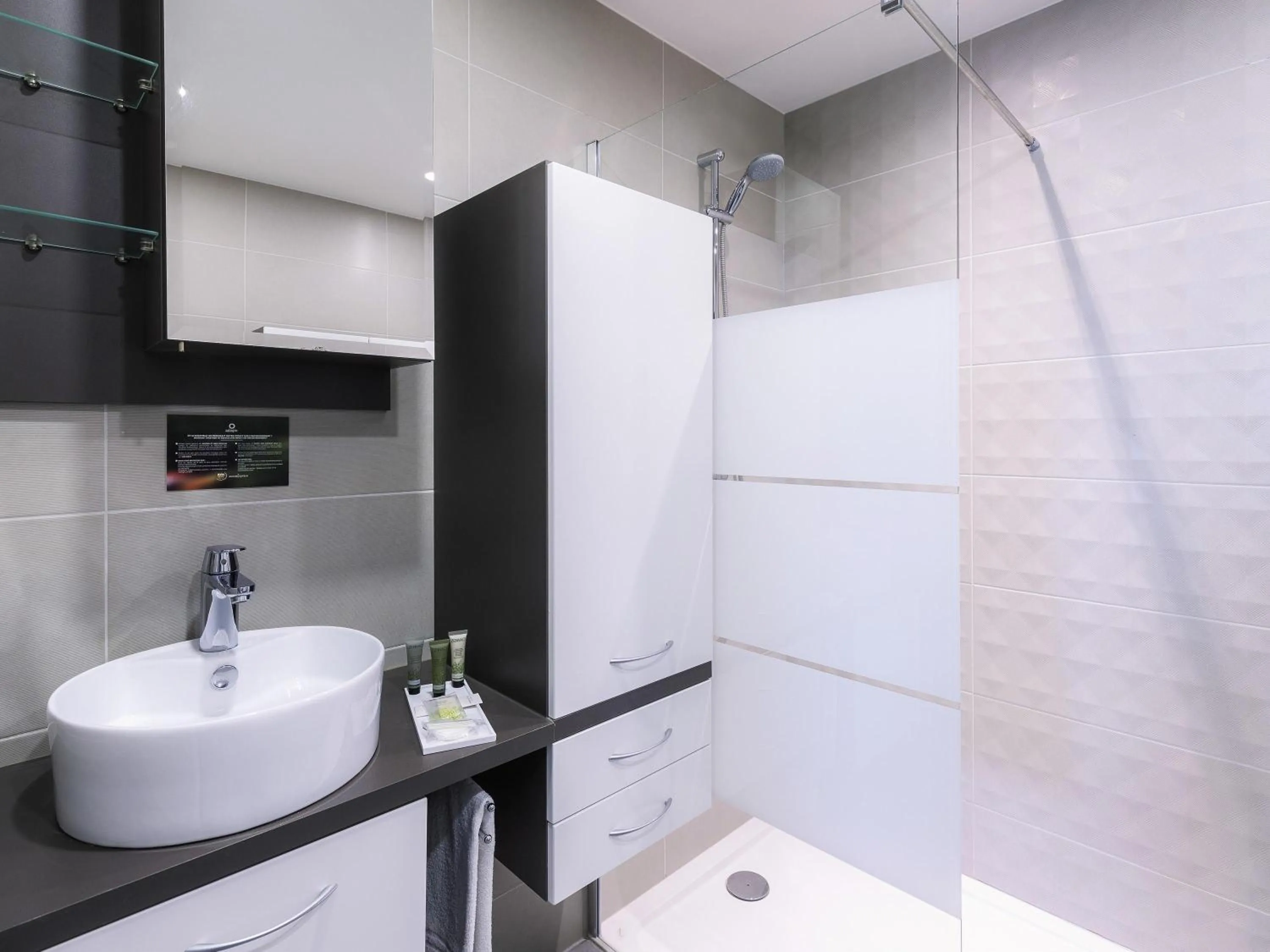 Bedroom in Aparthotel Adagio Bâle Mulhouse Aeroport