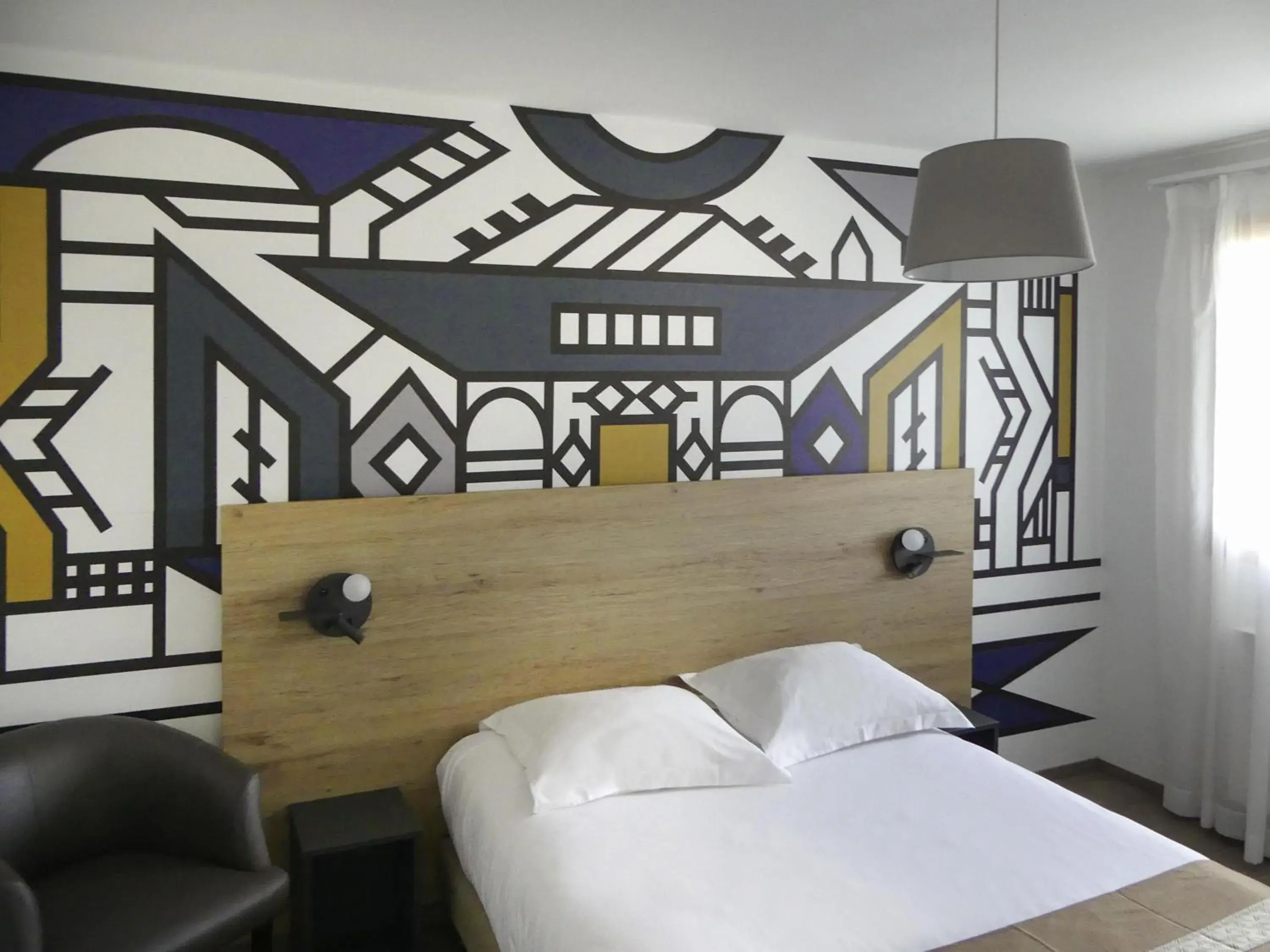 Bedroom, Bed in Aparthotel Adagio Bâle Mulhouse Aeroport Bedroom, Bed in Aparthotel Adagio Bâle Mulhouse Aeroport