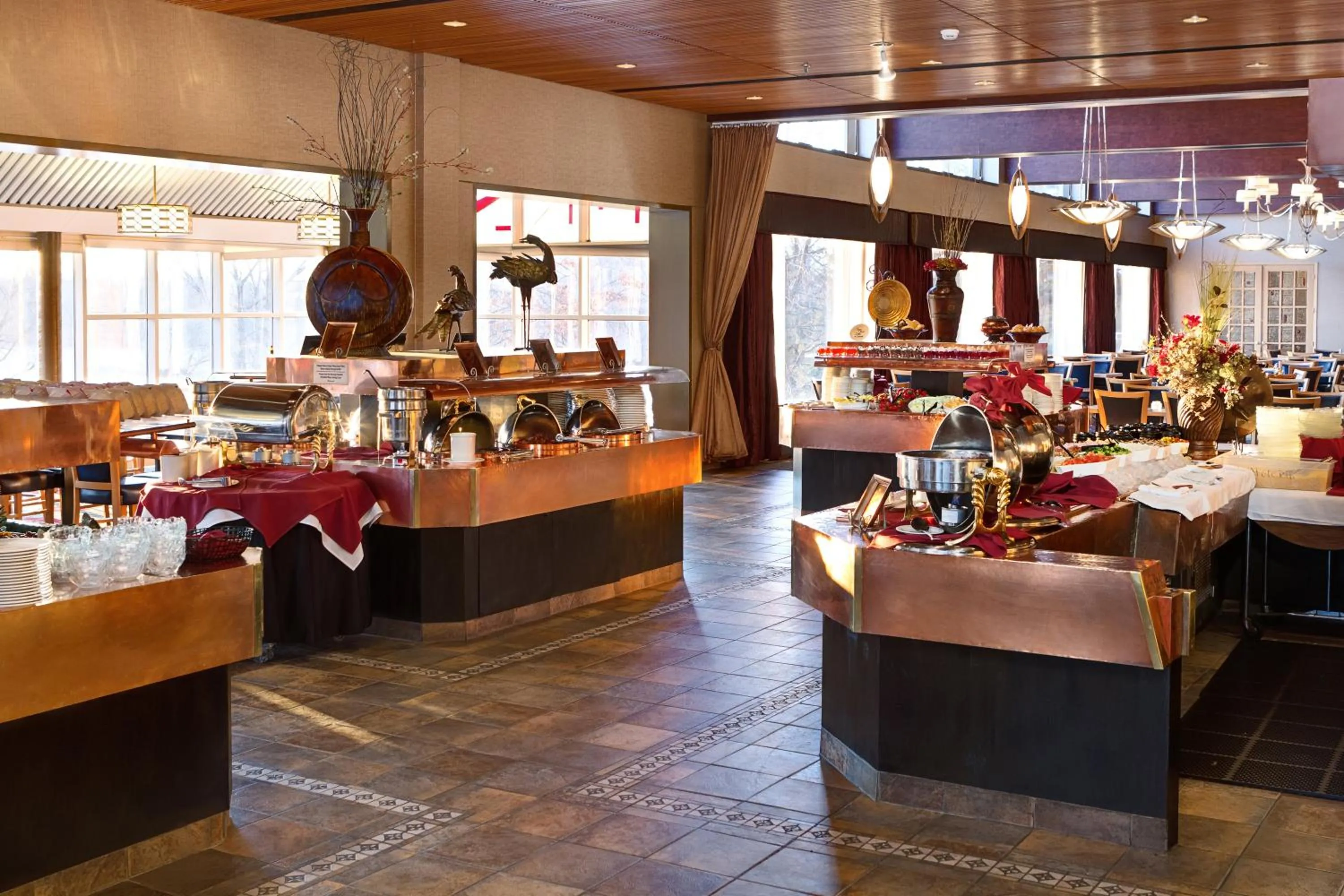 Meeting/conference room in Crowne Plaza Minneapolis West by IHG