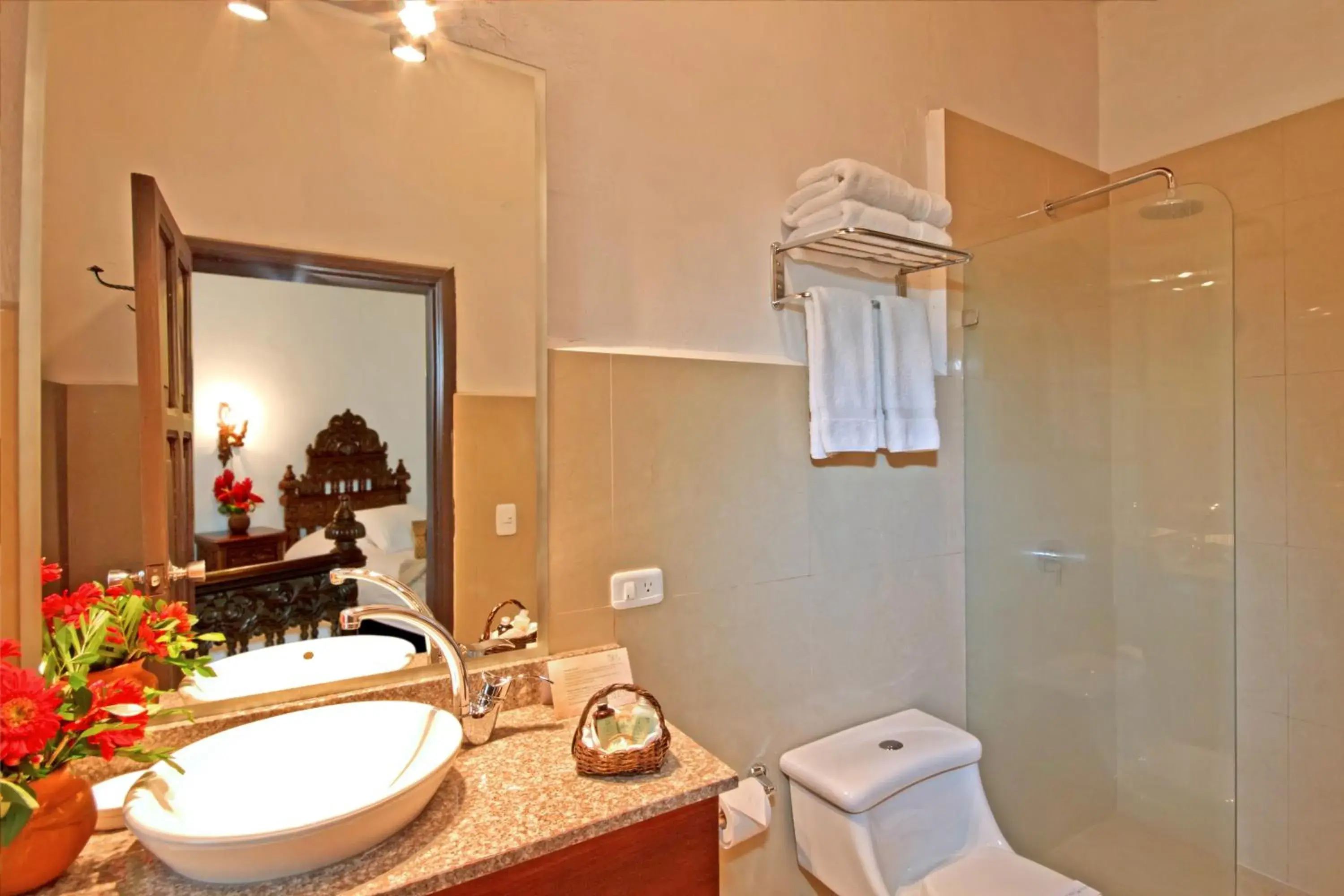 Bathroom in Hacienda Hosteria Chorlavi Bathroom in Hacienda Hosteria Chorlavi