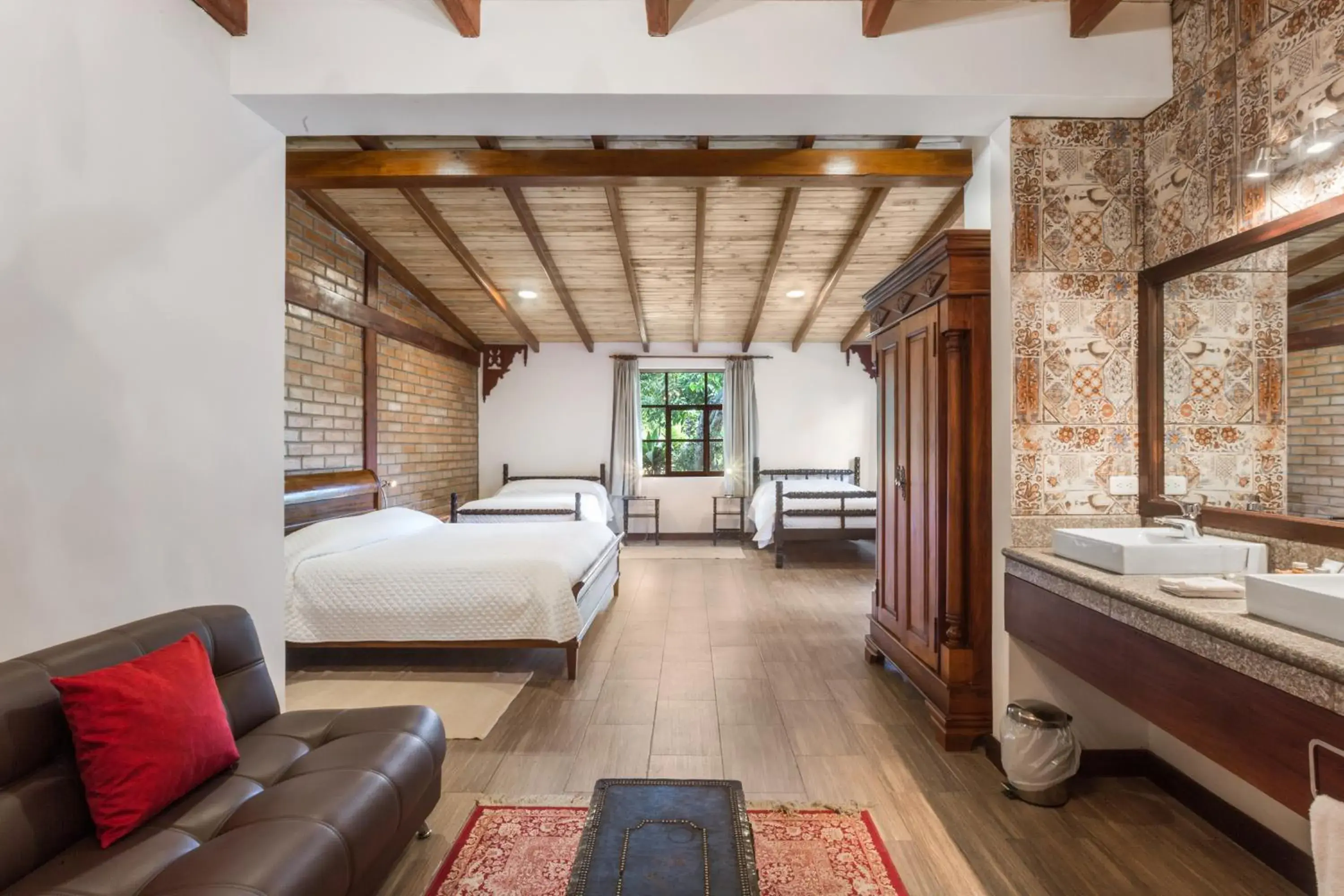 Family Suite (4 Adults) in Hacienda Hosteria Chorlavi Family Suite (4 Adults) in Hacienda Hosteria Chorlavi