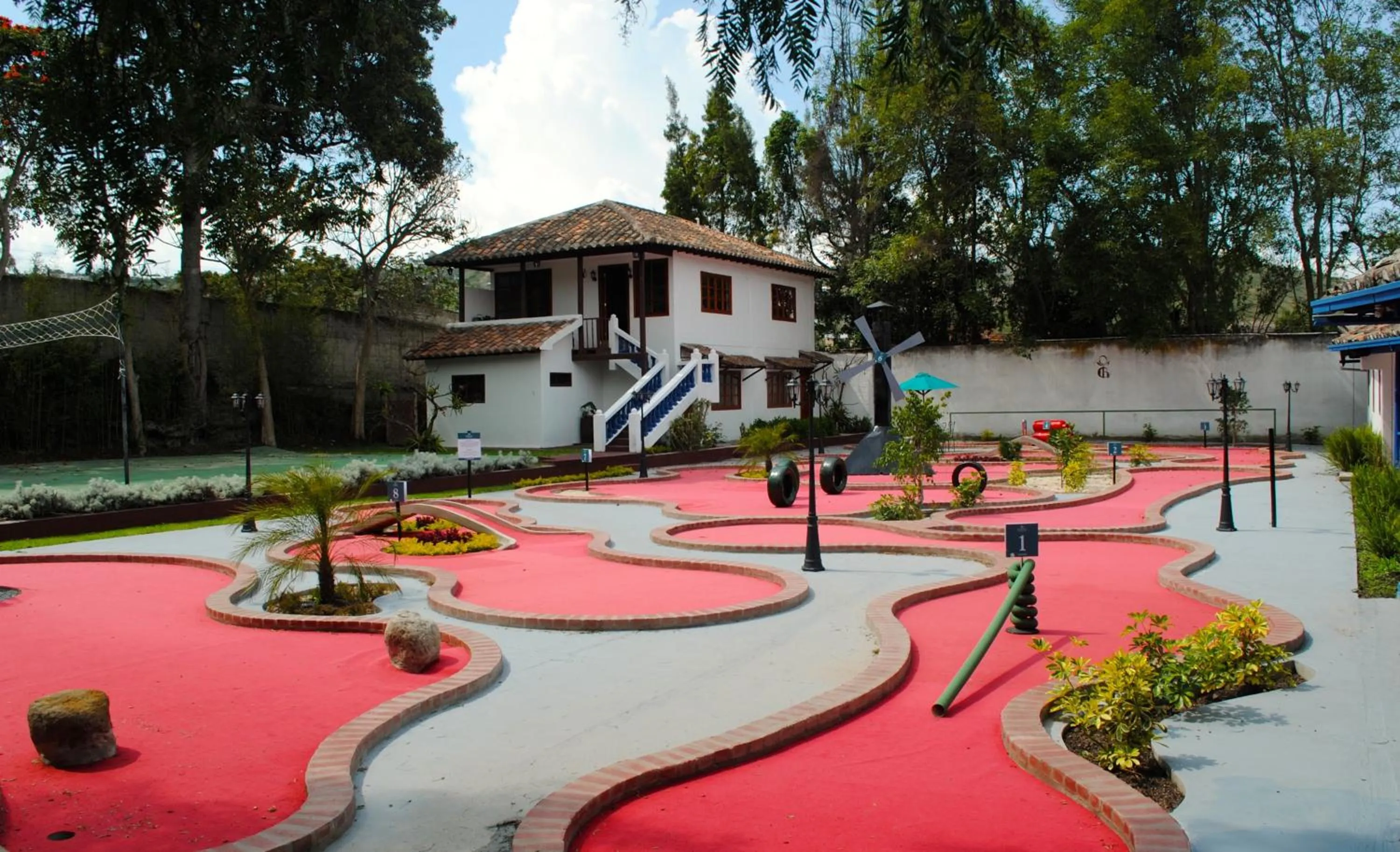 Minigolf in Hacienda Hosteria Chorlavi