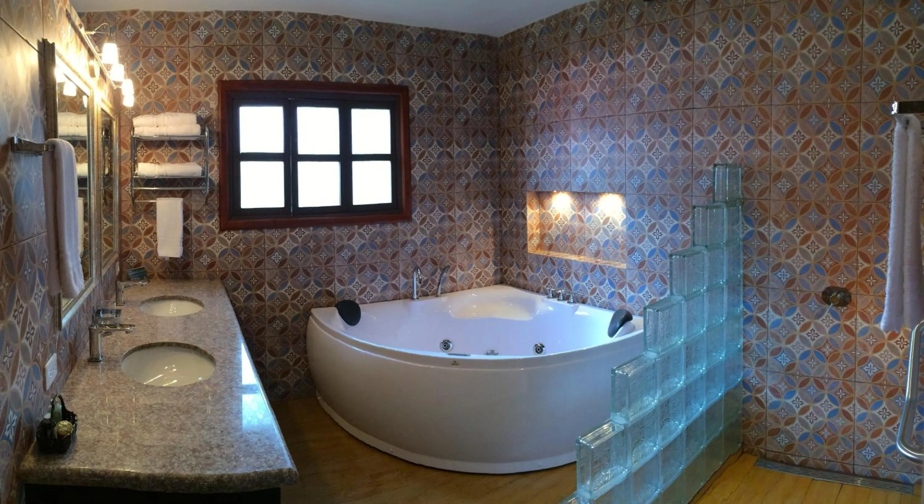 Bathroom in Hacienda Hosteria Chorlavi