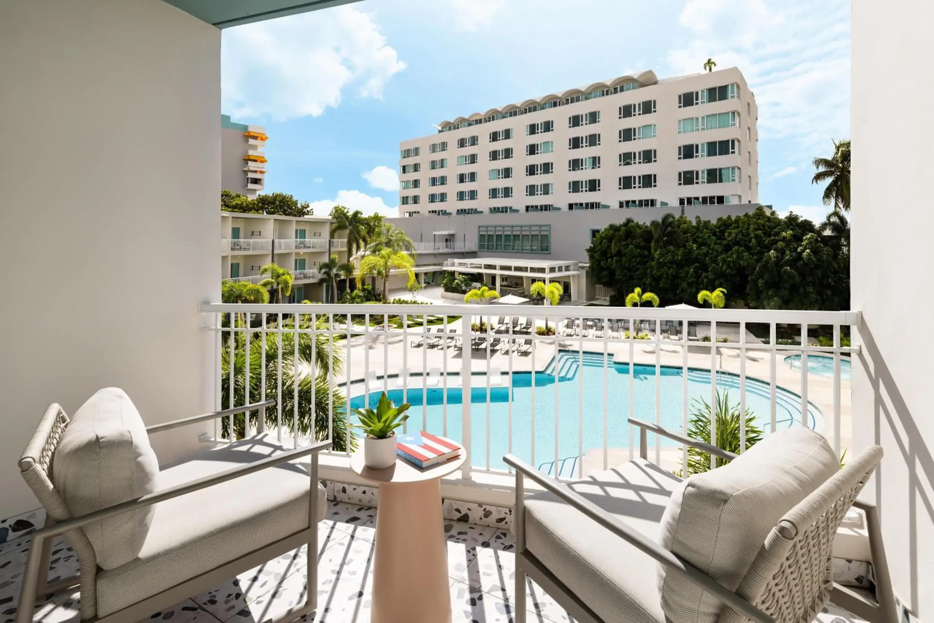 Swimming pool in Hyatt Centric San Juan Isla Verde Swimming pool in Hyatt Centric San Juan Isla Verde