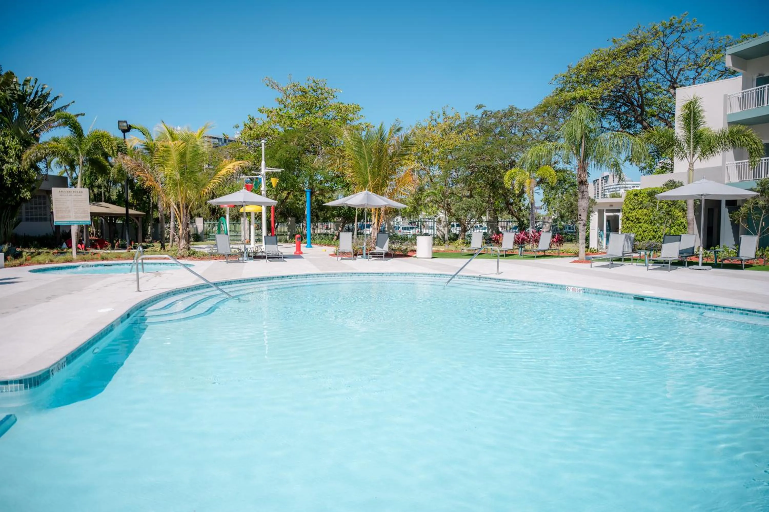 Swimming pool in Hyatt Centric San Juan Isla Verde