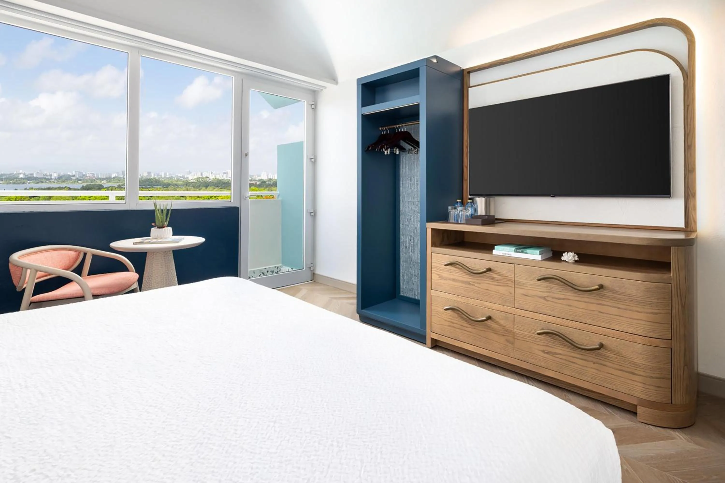 Bedroom, Bed in Hyatt Centric San Juan Isla Verde