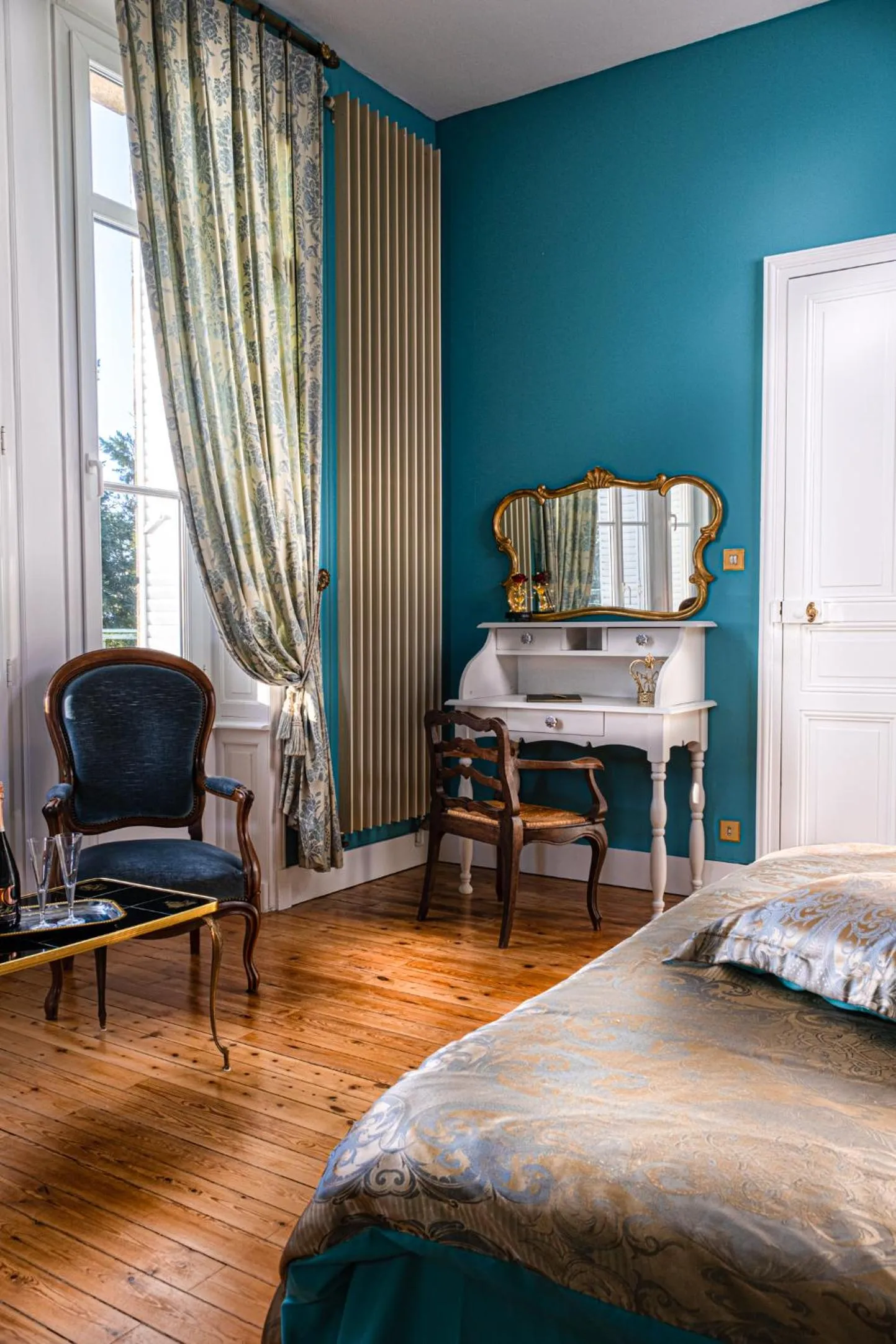 Photo of the whole room, Bed in Le Château des Tourelles en Vendée