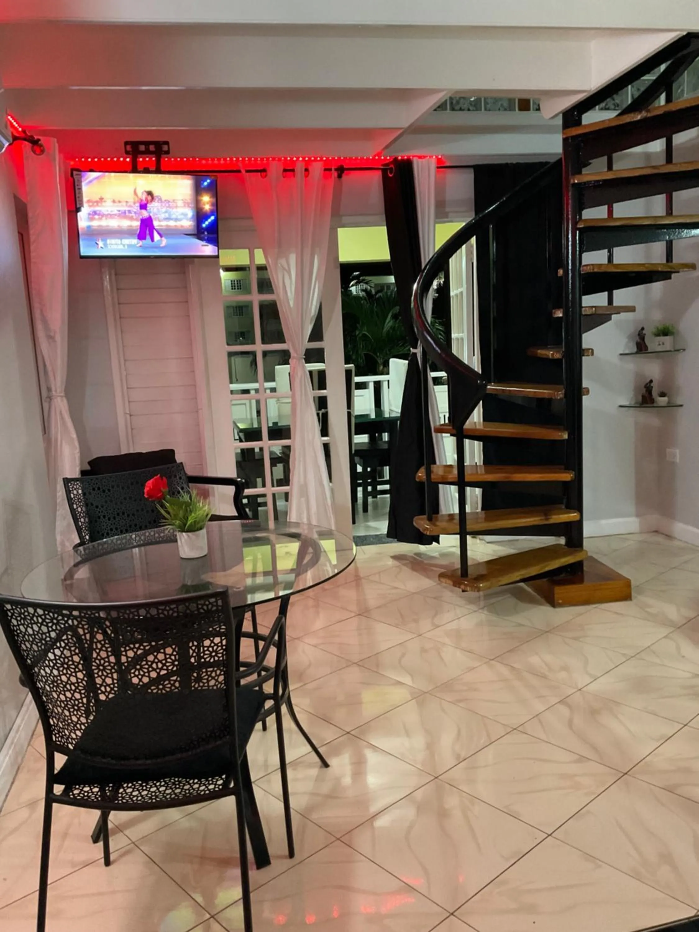 Living room in Mystic Ridge Paradise