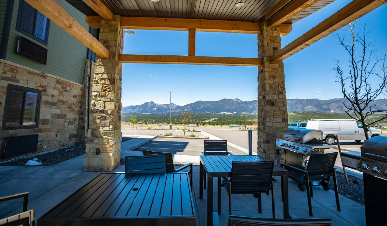 Patio in My Place Hotel-Colorado Springs,CO