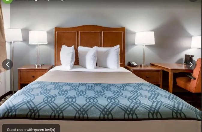 Bed in Travelodge by Wyndham Canton-Livonia Area, MI