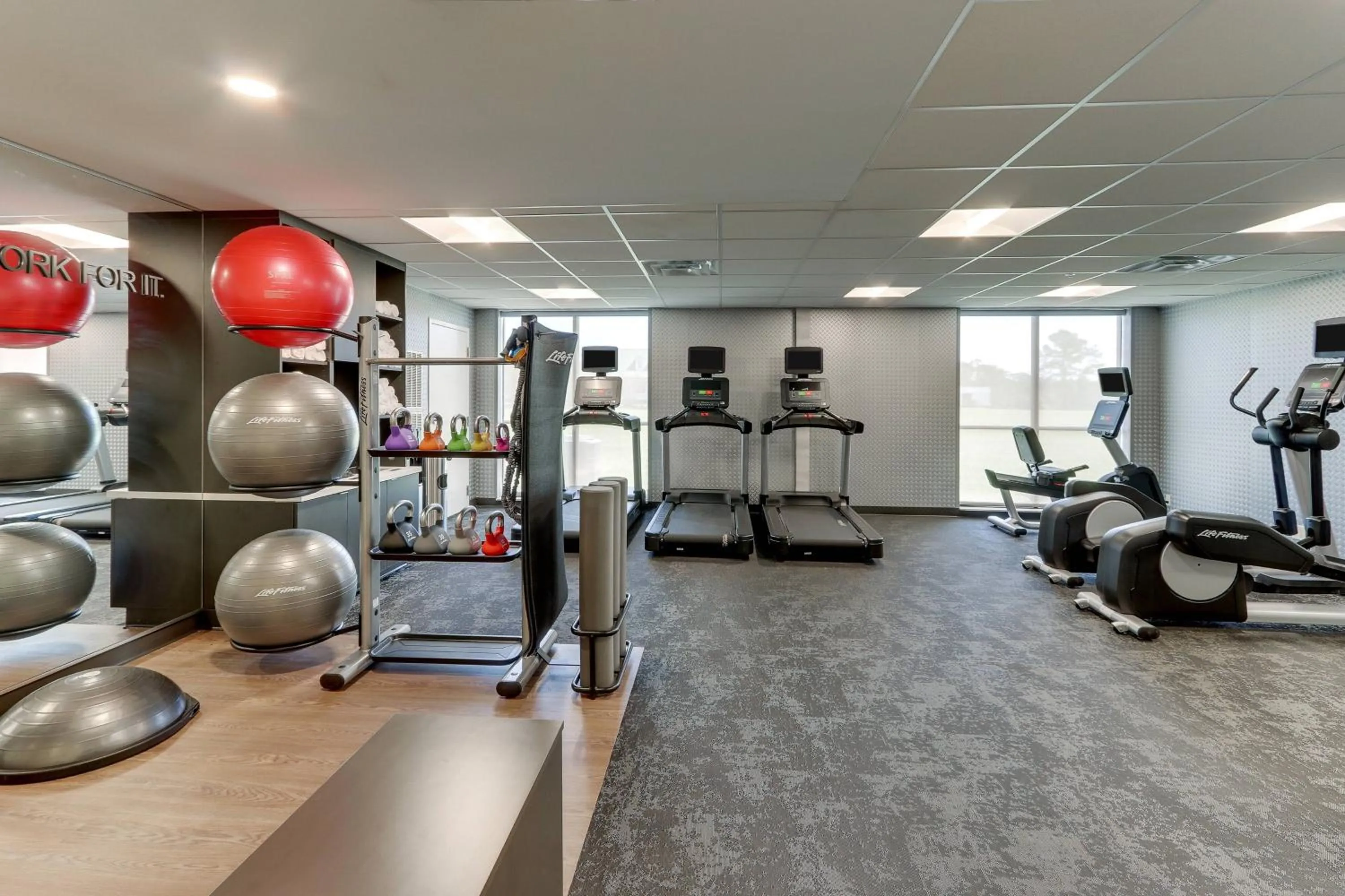Fitness centre/facilities in Fairfield Inn & Suites Southport