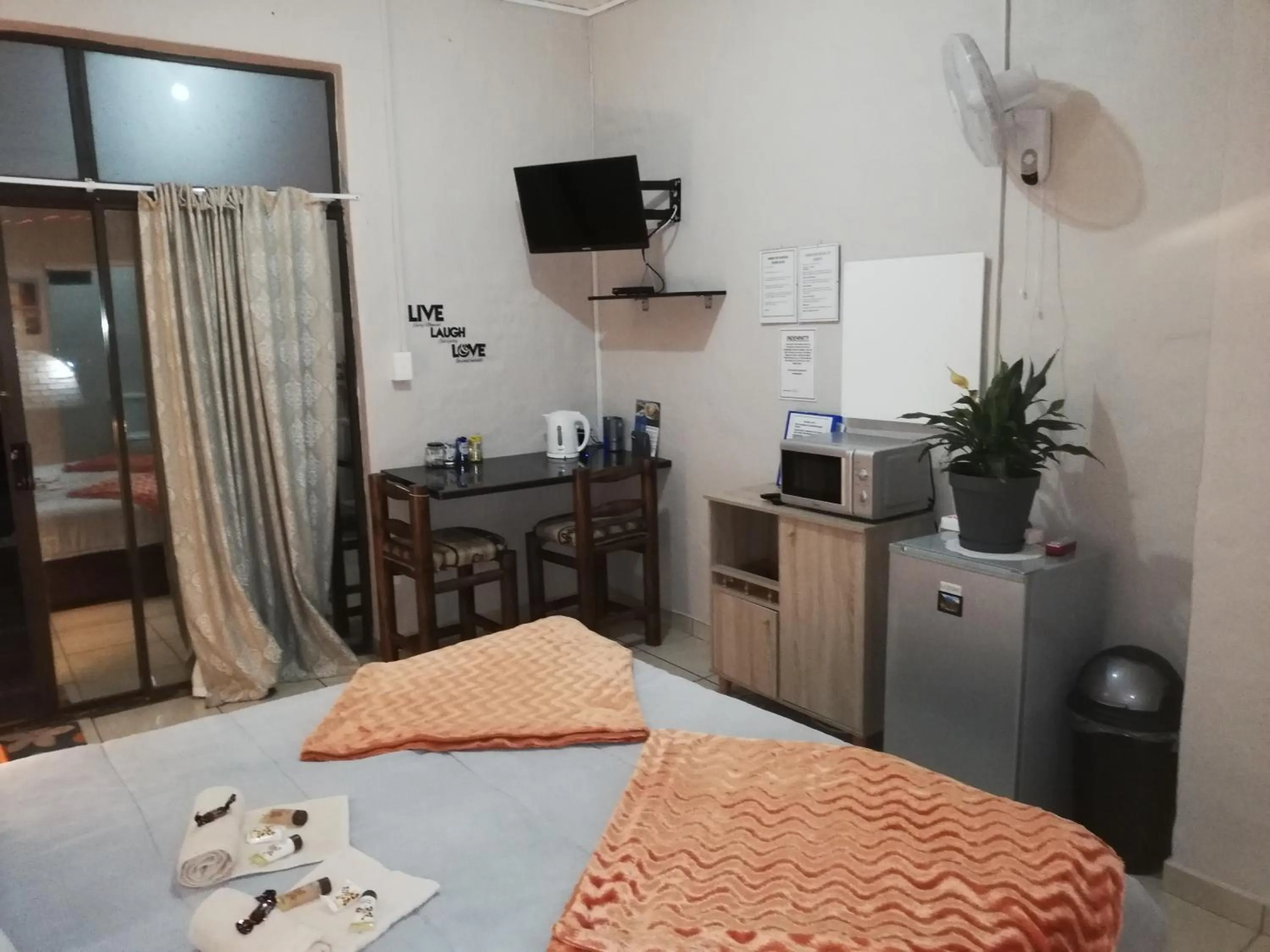 TV and multimedia in Hidden Inn