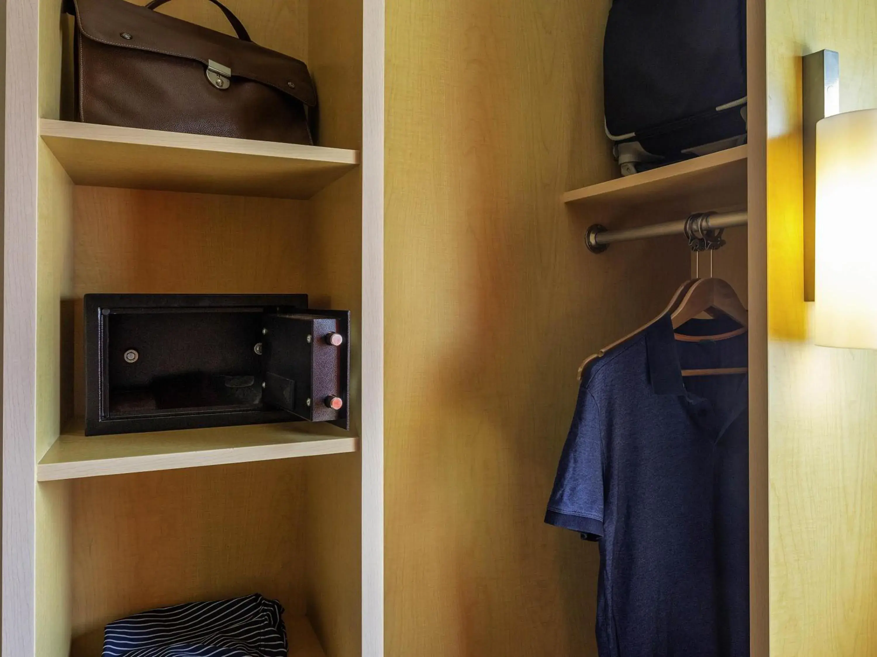 Bedroom in Ibis Cancun Centro Bedroom in Ibis Cancun Centro