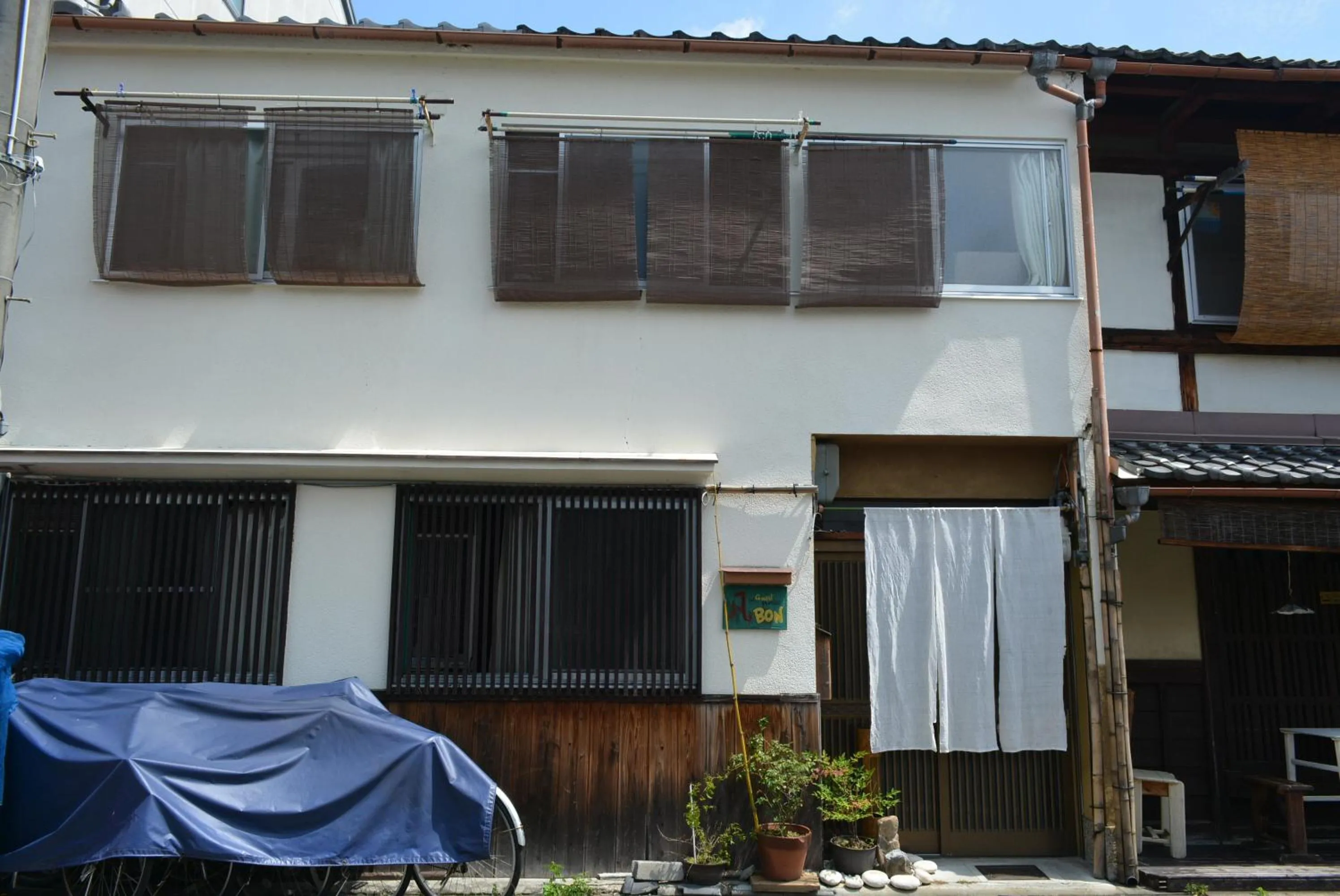 Facade/entrance in Guesthouse Bon