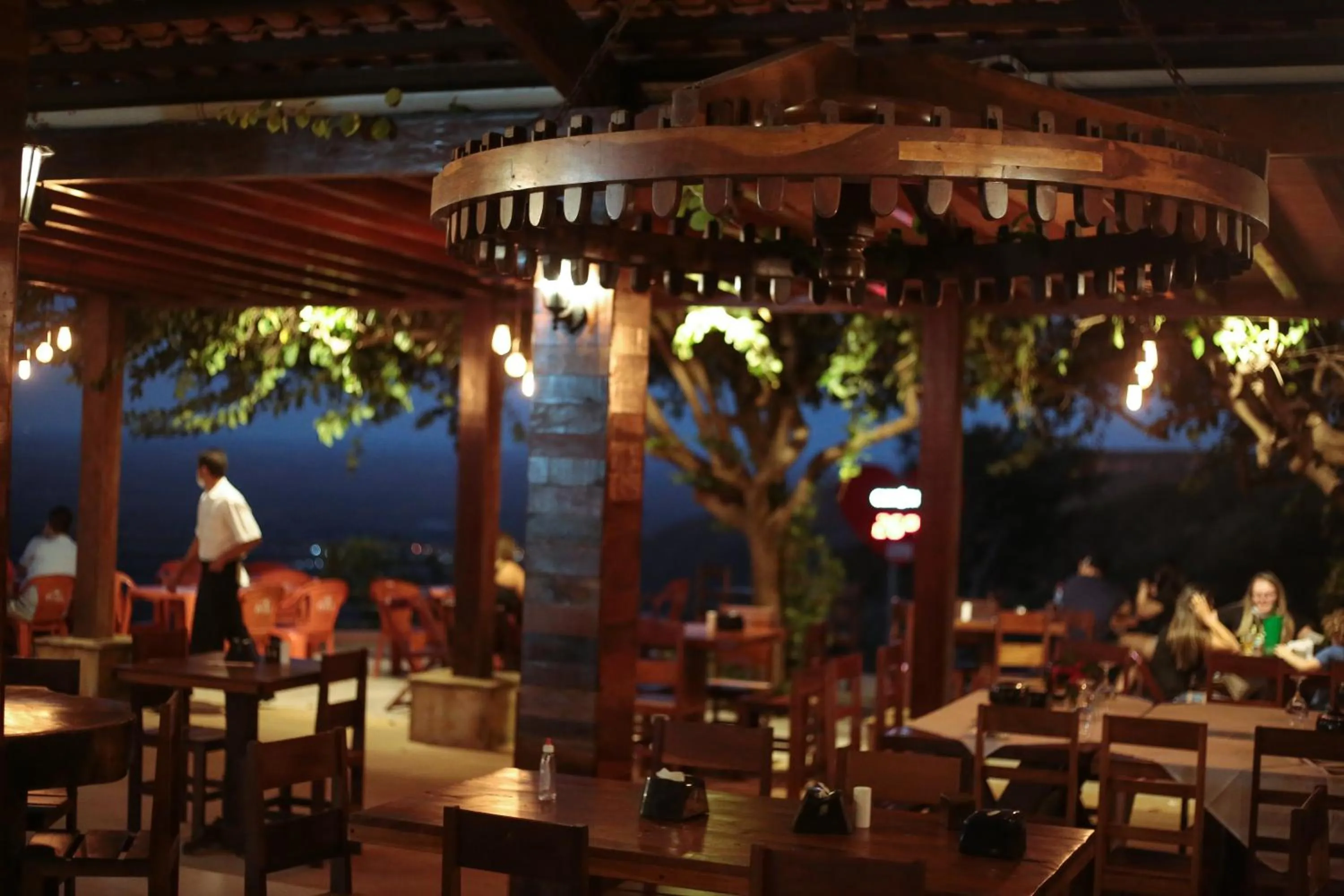 Hotel e Mirante recanto alto da serra