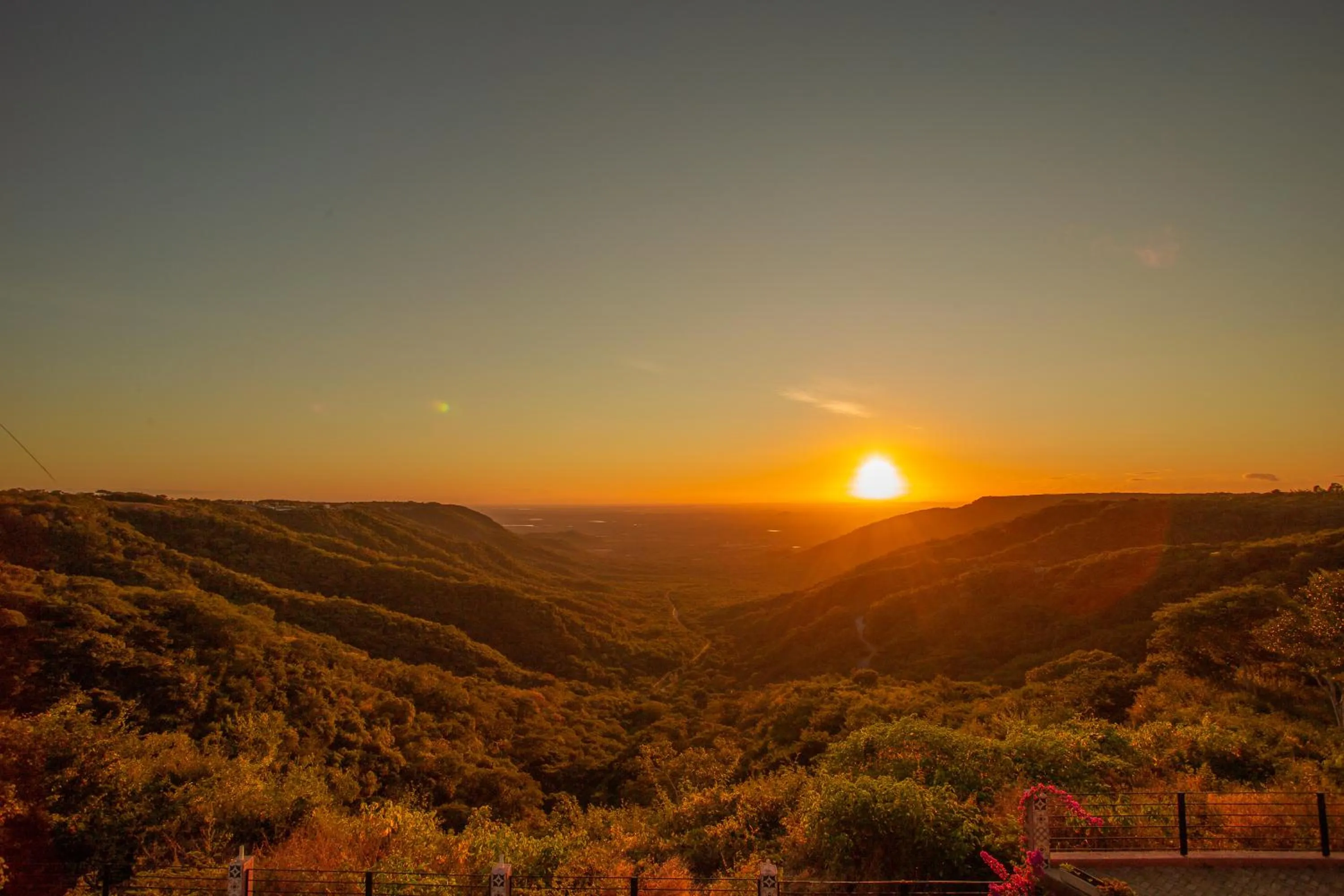 Hotel e Mirante recanto alto da serra