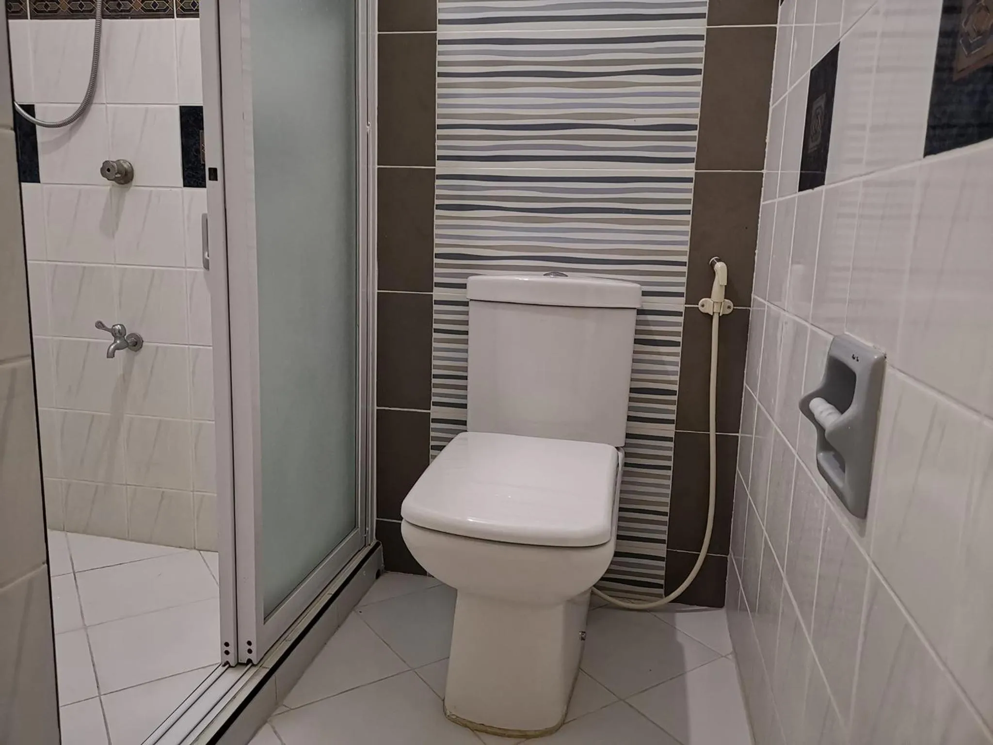 Shower in SM Travelodge