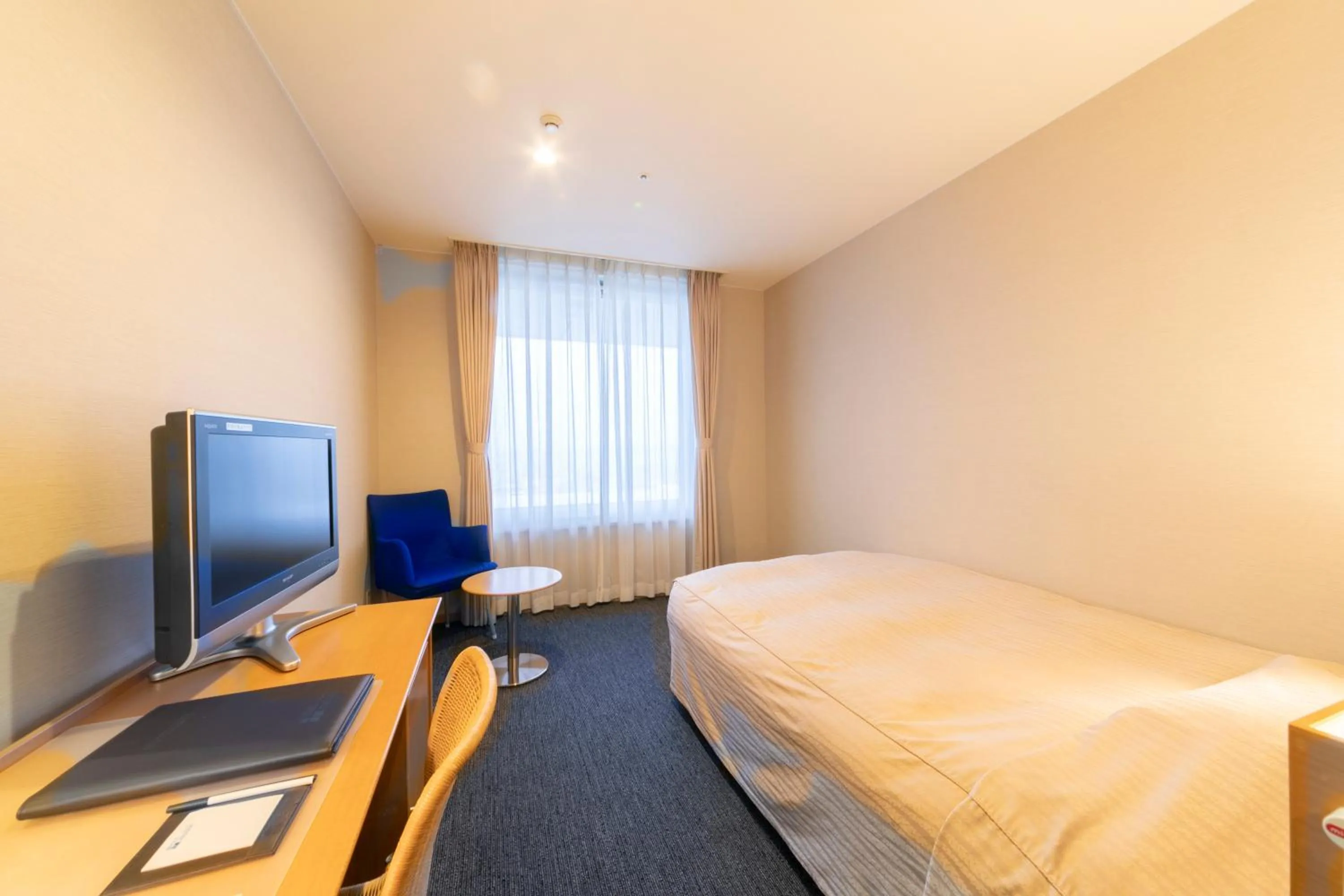 Bed in Hotel Landmark Wakayama