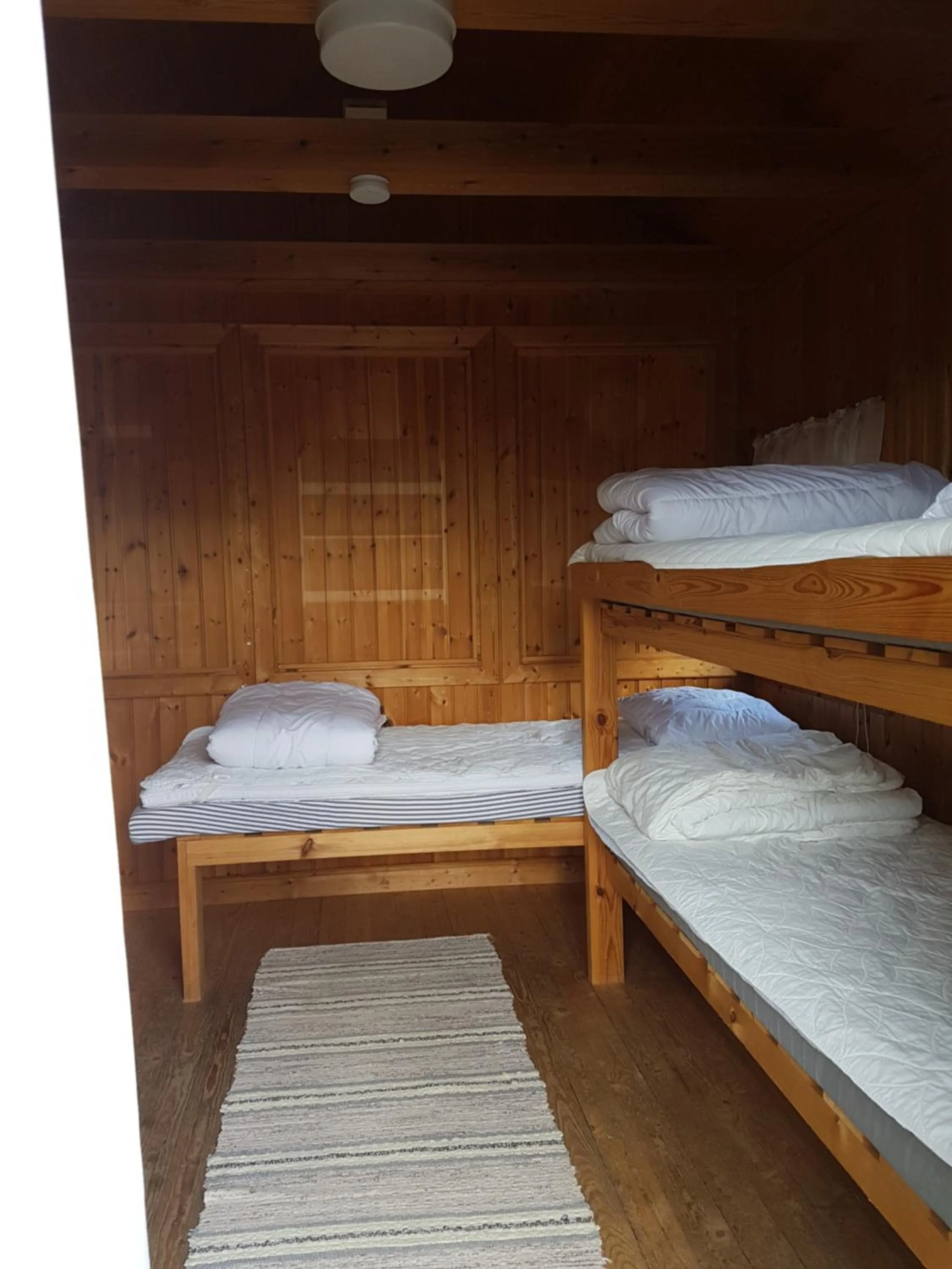 Brådtom Slusscafé & Stugor