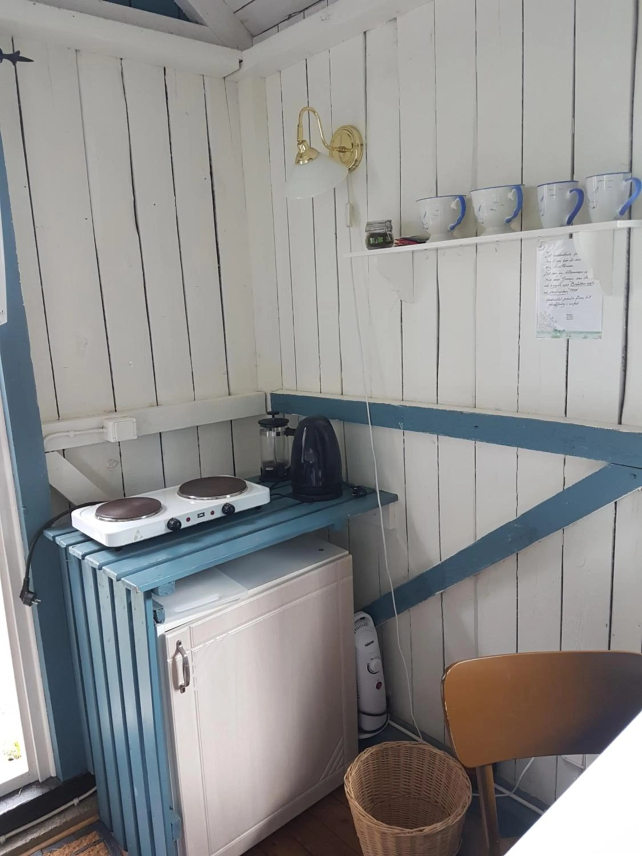 Brådtom Slusscafé & Stugor