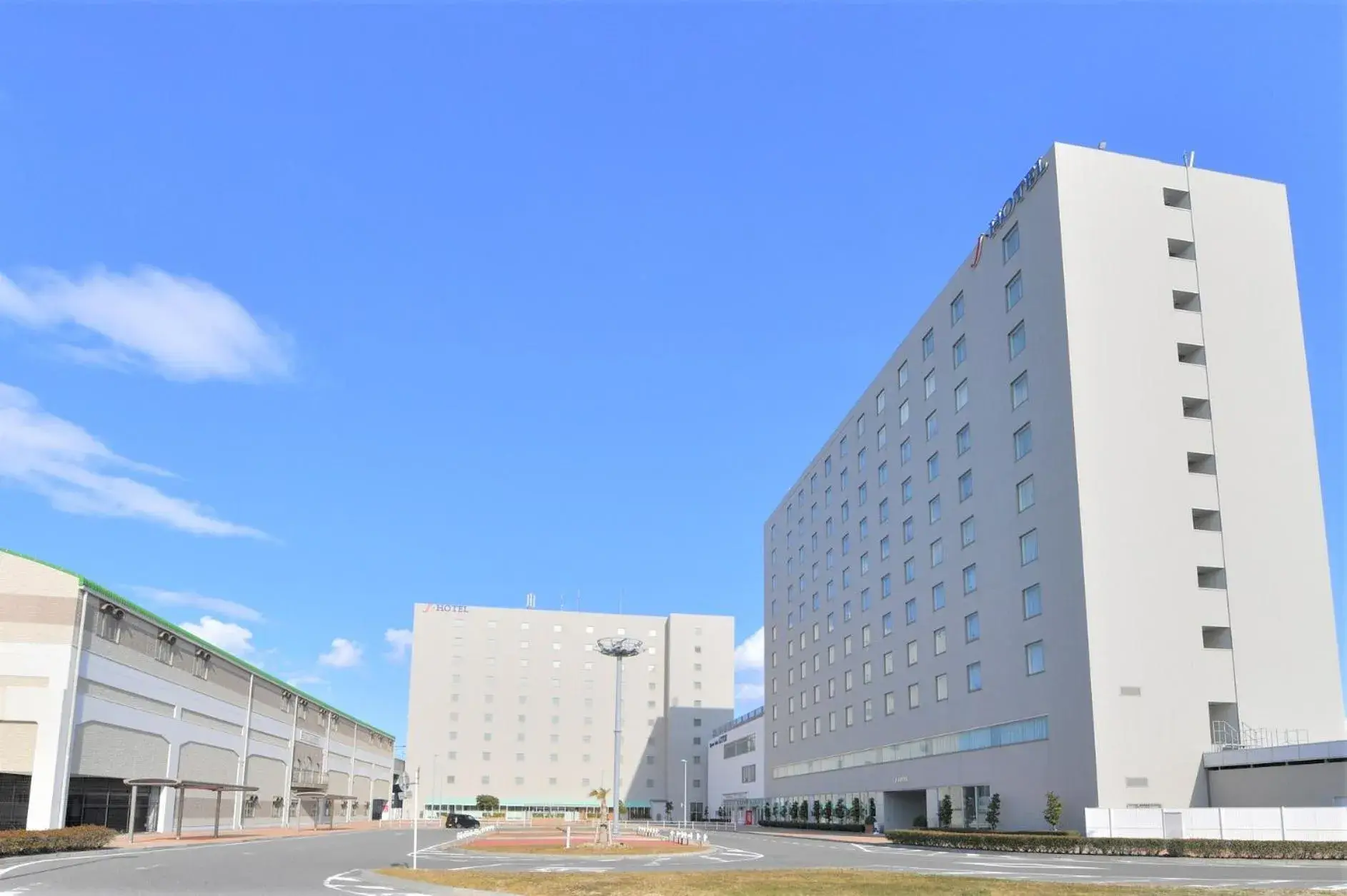 Quiet street view in J Hotel Rinku Quiet street view in J Hotel Rinku