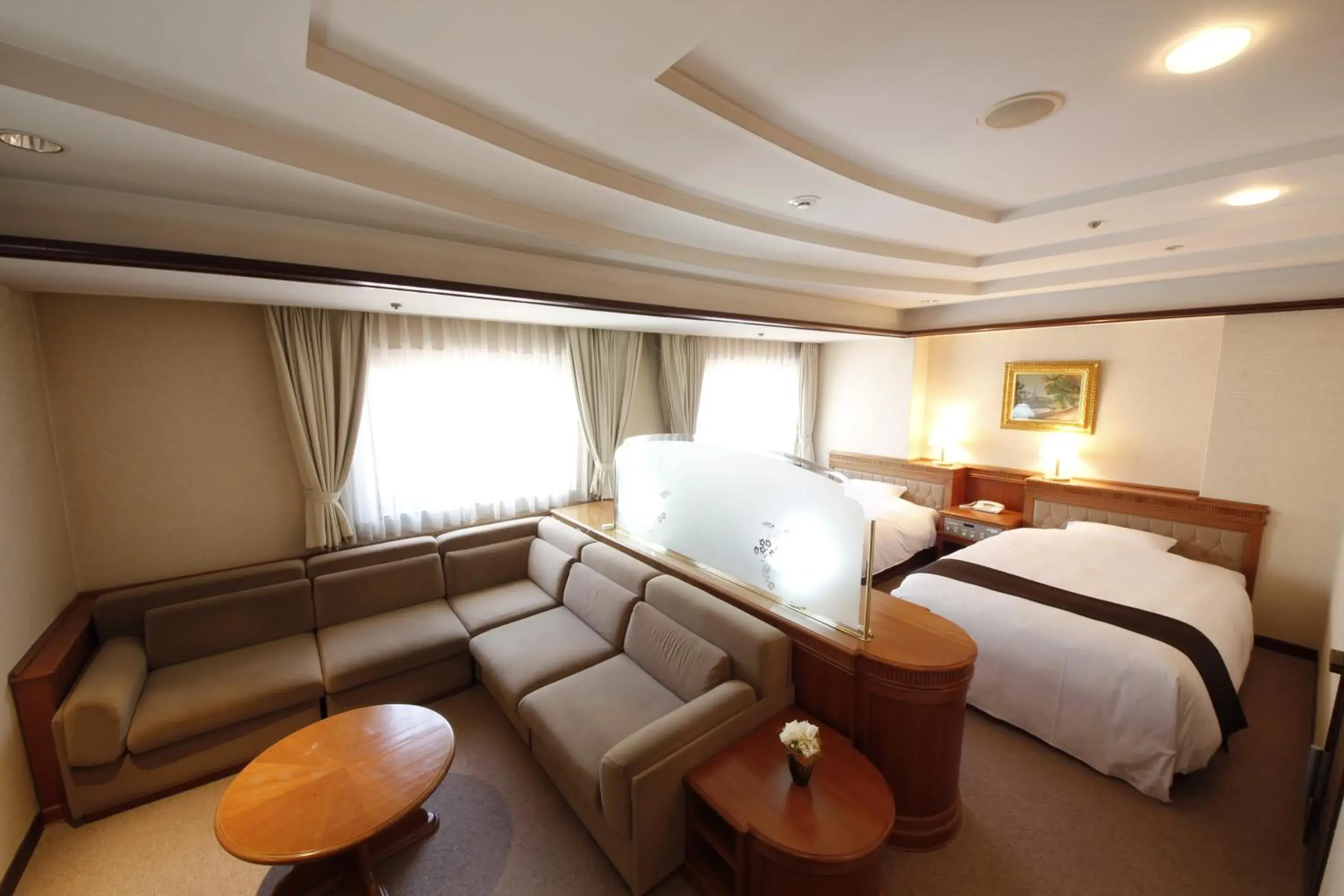 Photo of the whole room, Bed in Hotel Hiroshima Garden Palace Photo of the whole room, Bed in Hotel Hiroshima Garden Palace