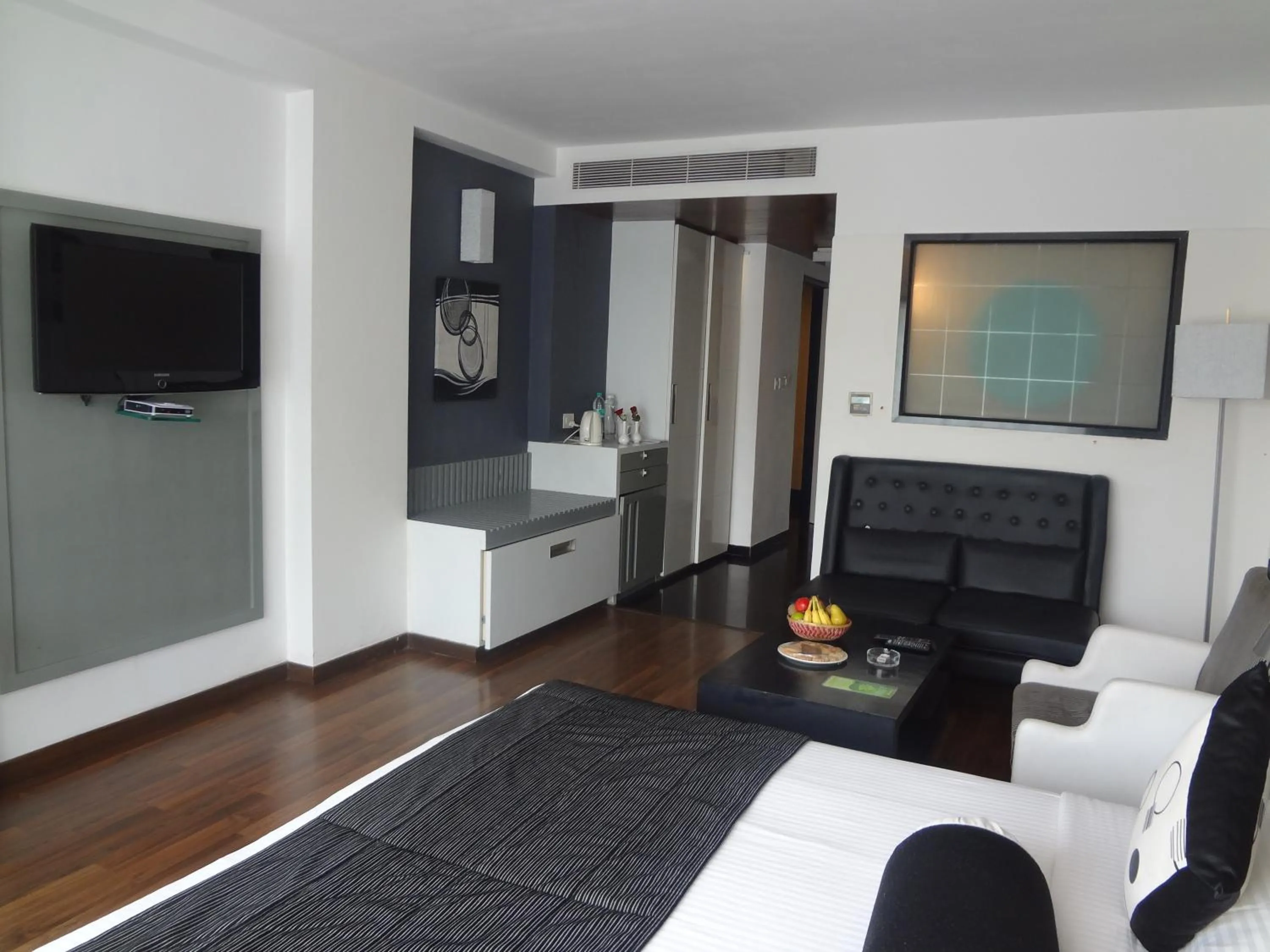 Photo of the whole room in The Fern Residency, Subhash Bridge, Ahmedabad