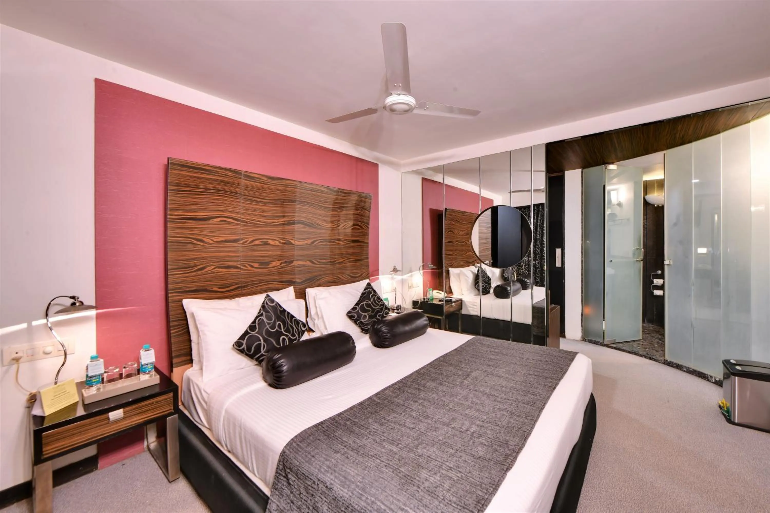 Bed in The Fern Residency, Subhash Bridge, Ahmedabad